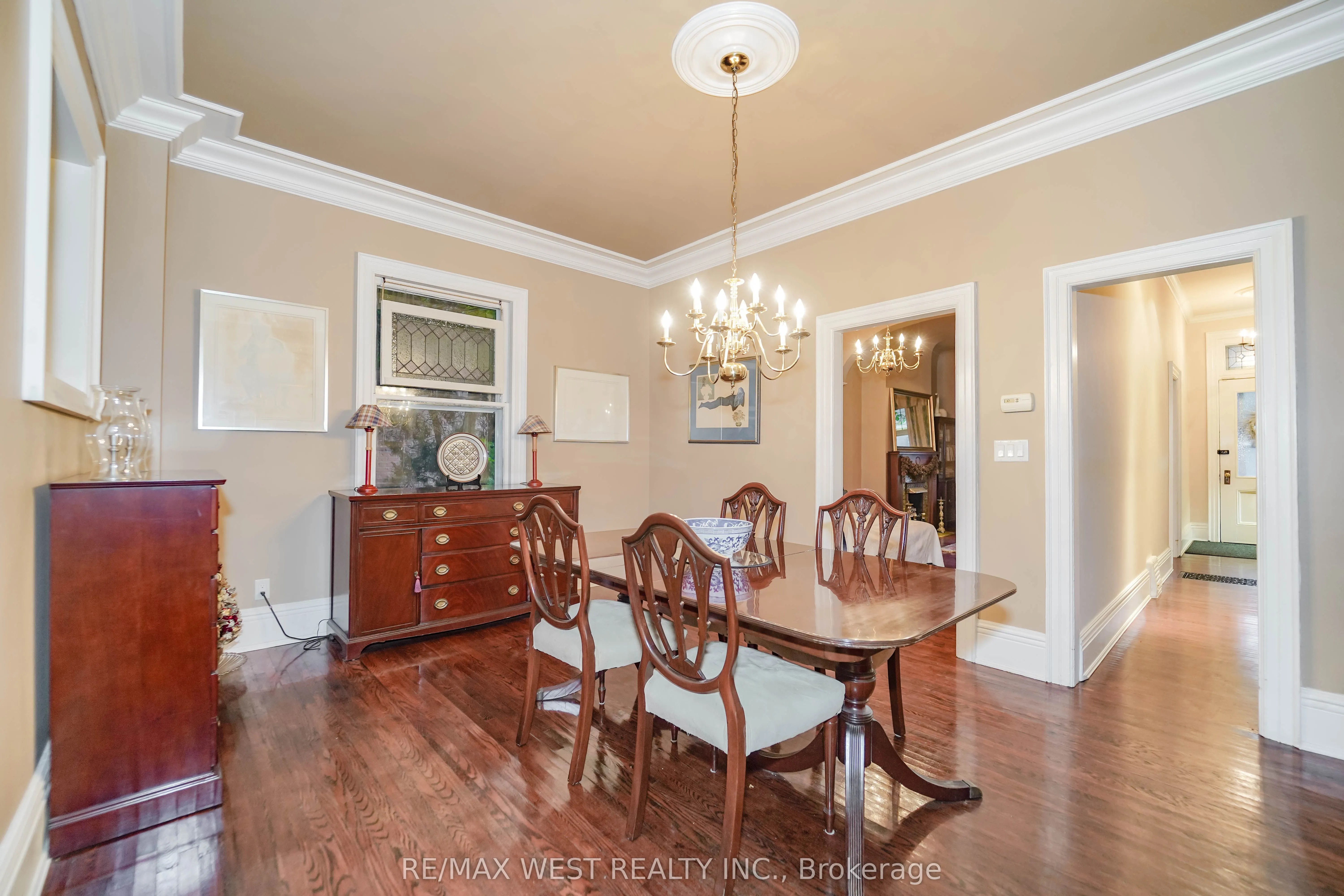 153 Booth Avenue