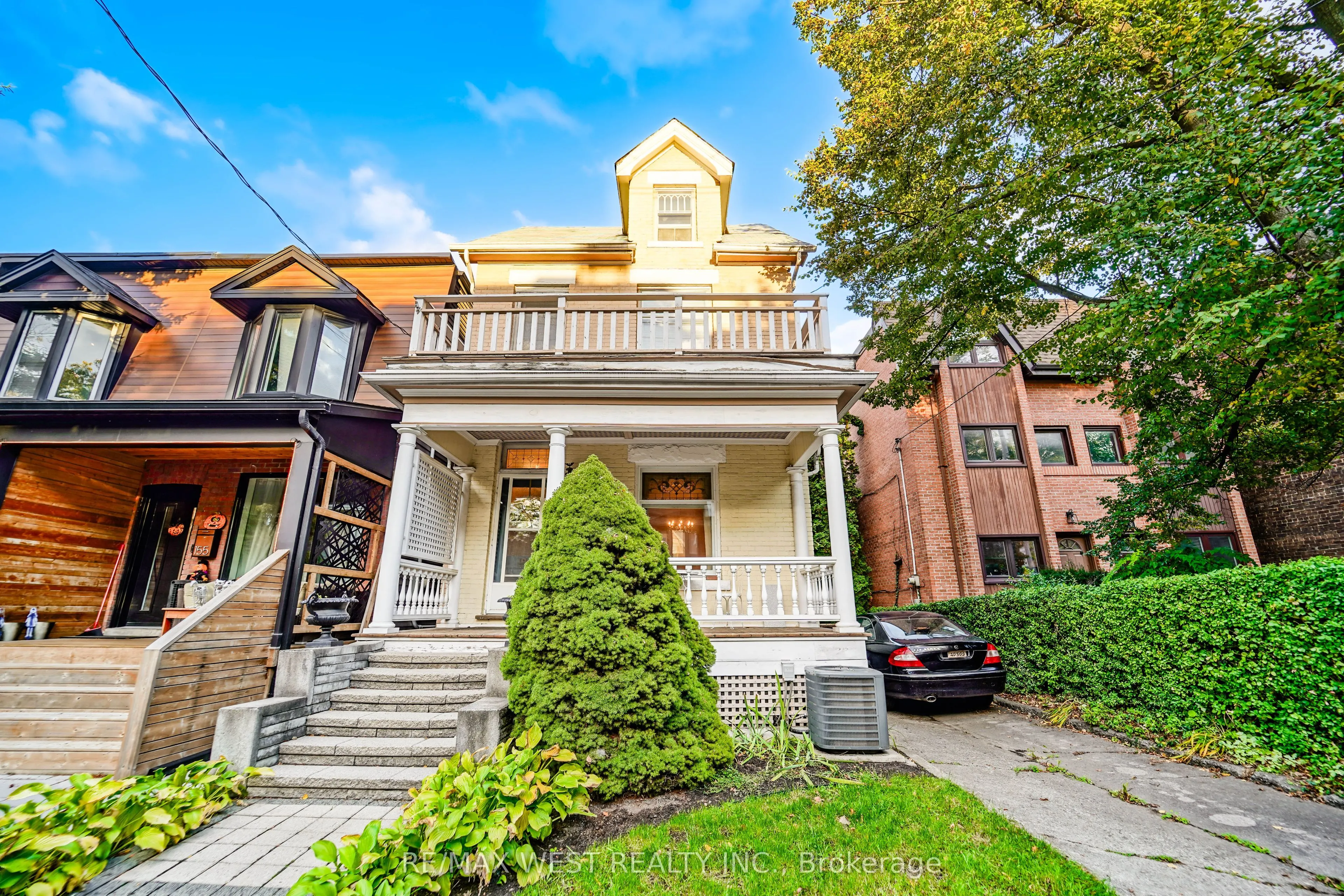 153 Booth Avenue