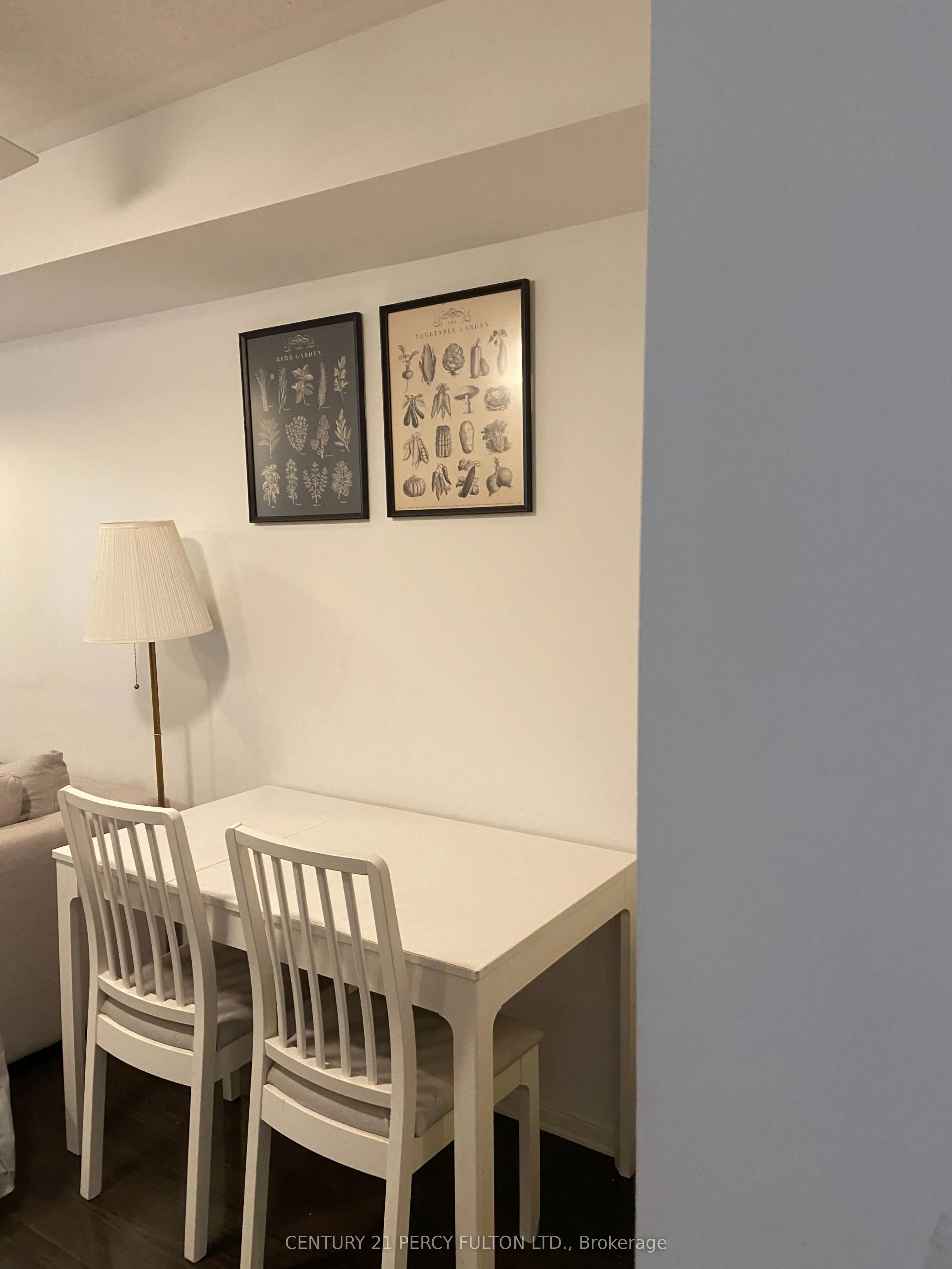 20 Mendelssohn Street, #4