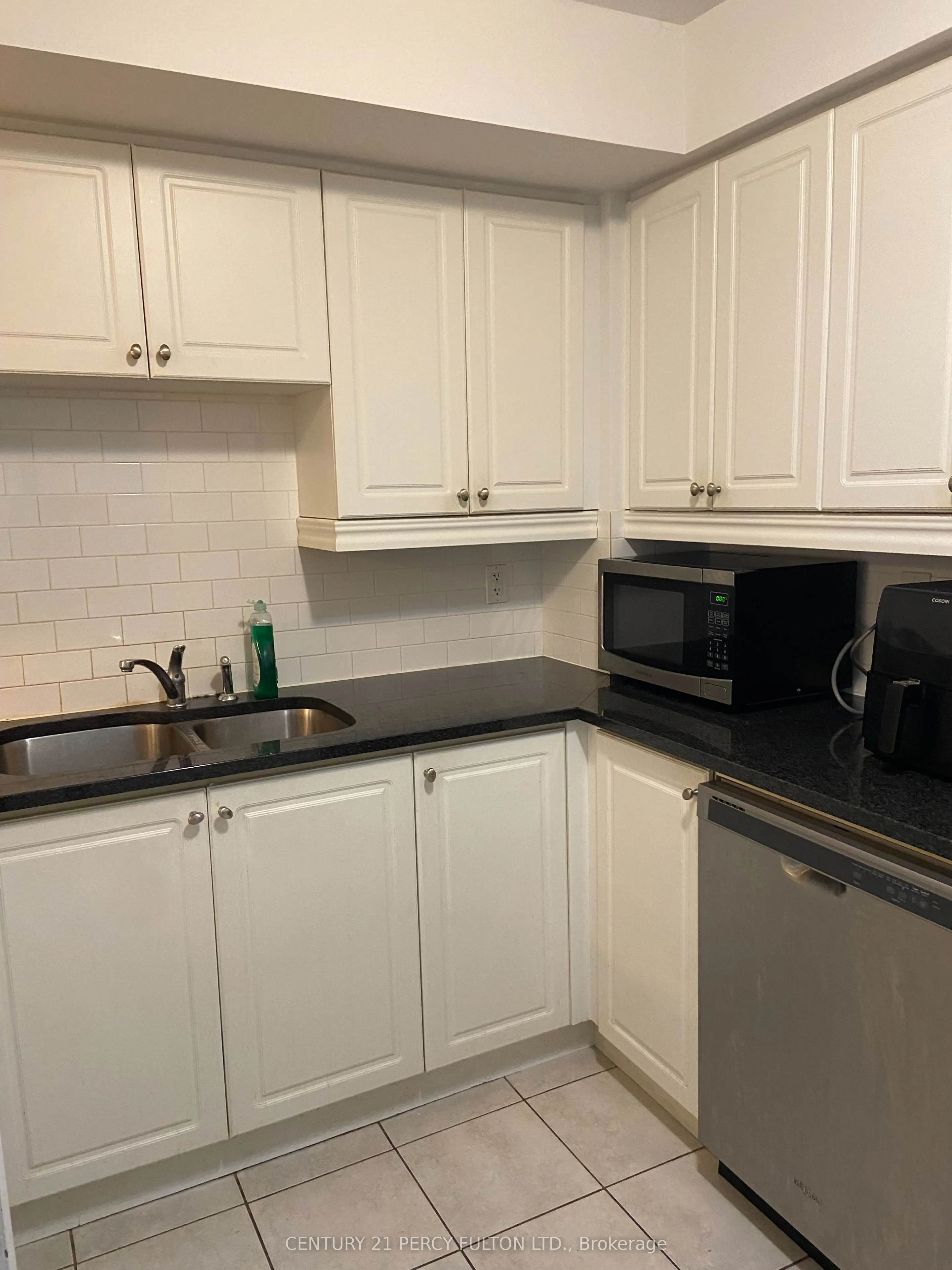 20 Mendelssohn Street, #4