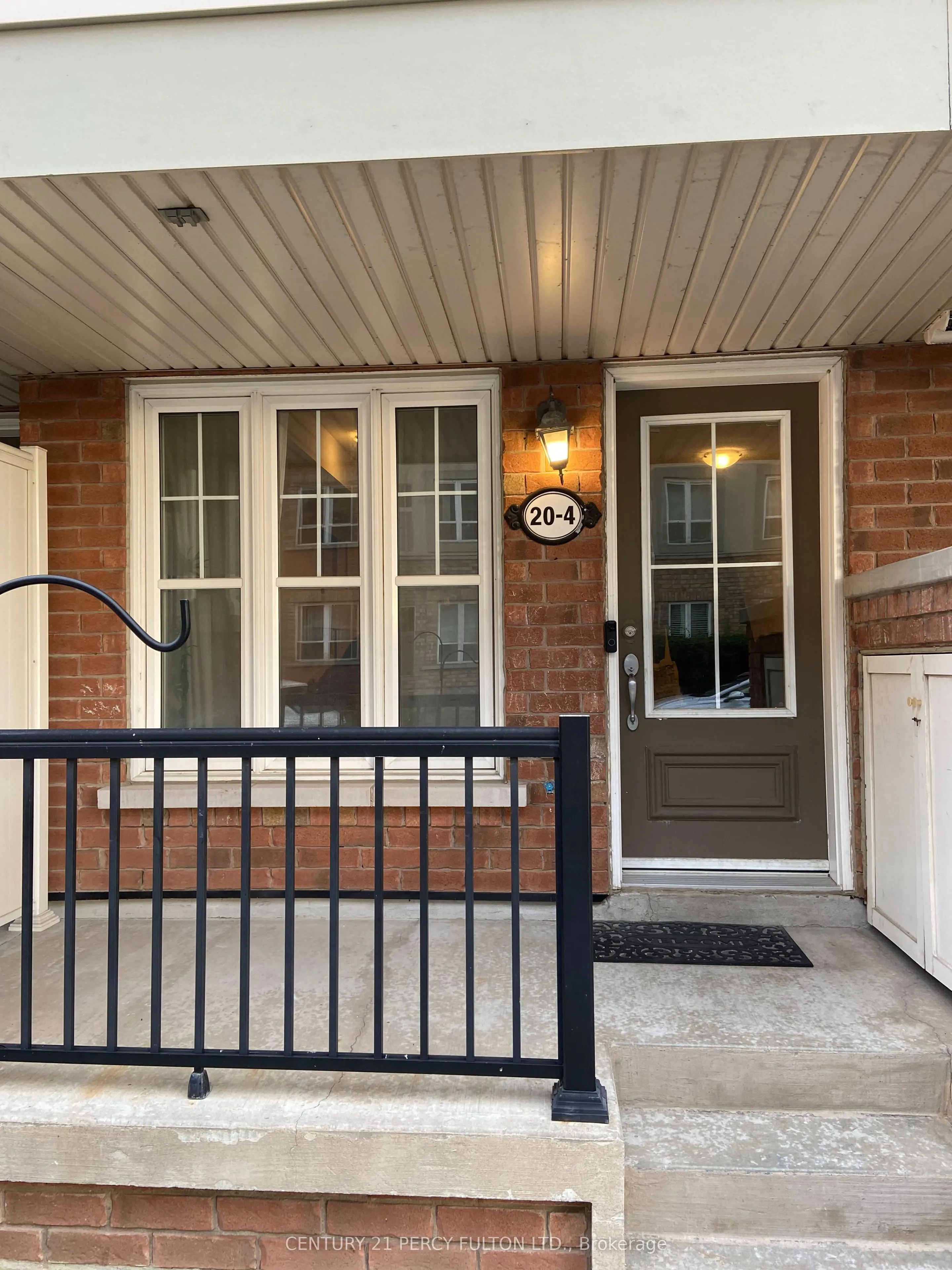 20 Mendelssohn Street, #4