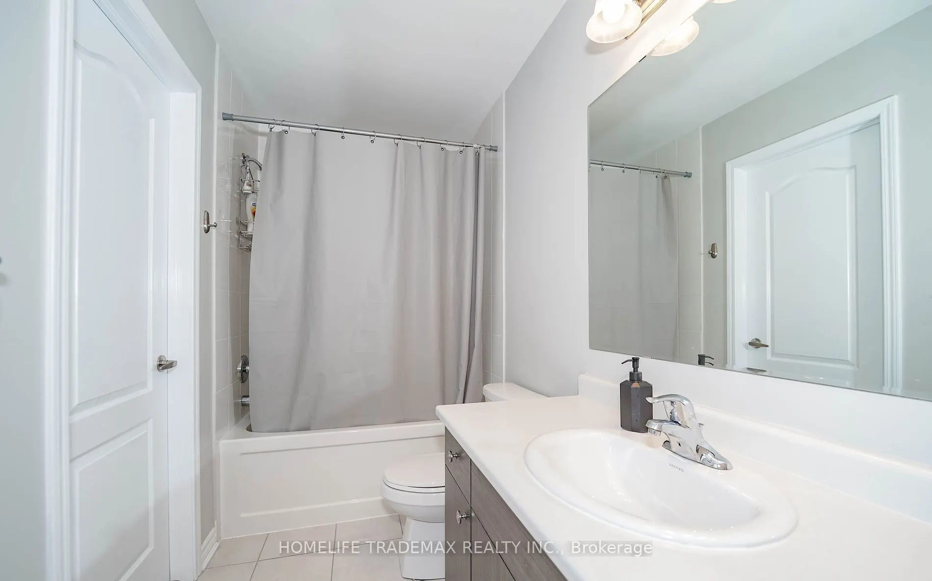 1062 Clipper Lane