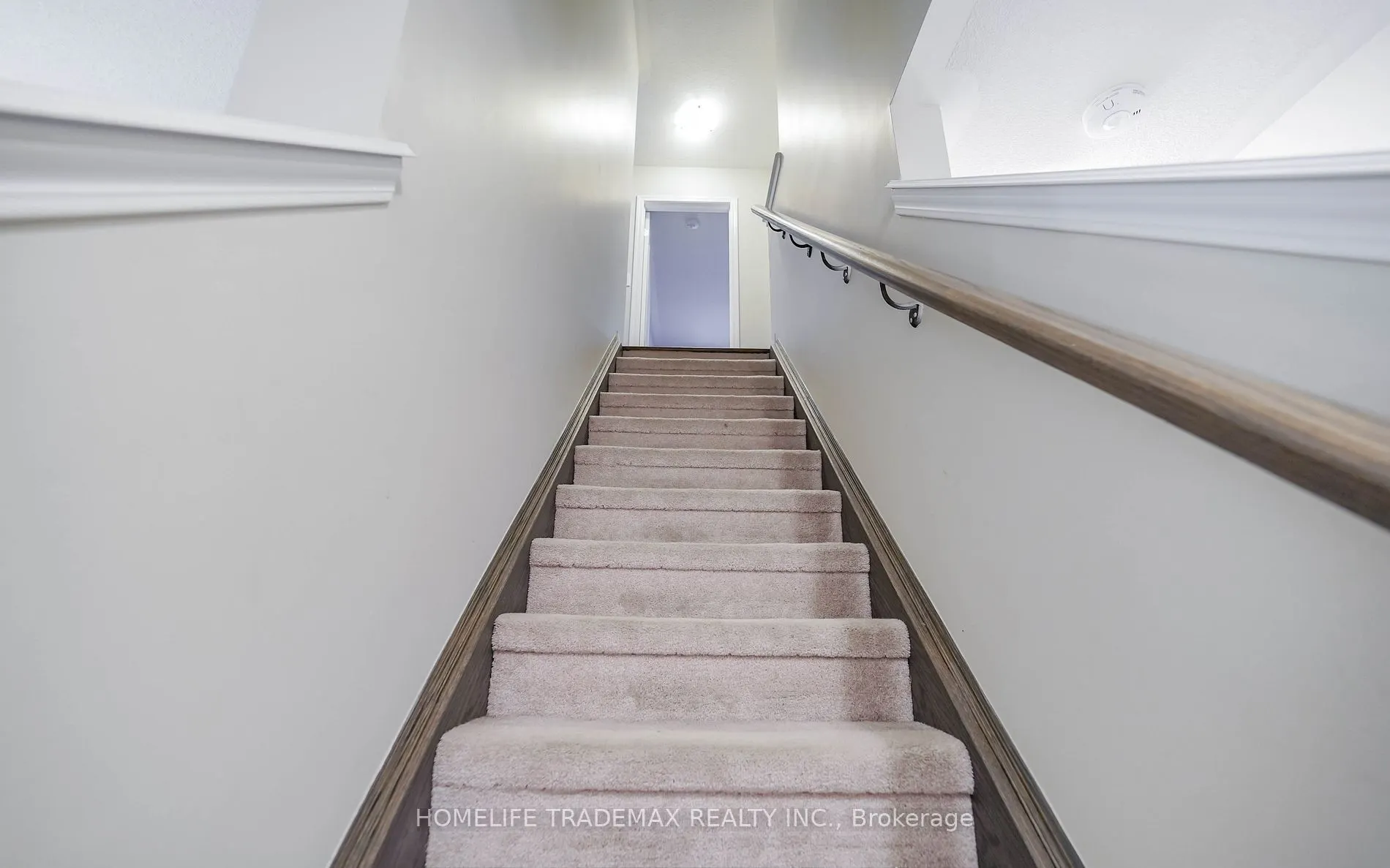 1062 Clipper Lane