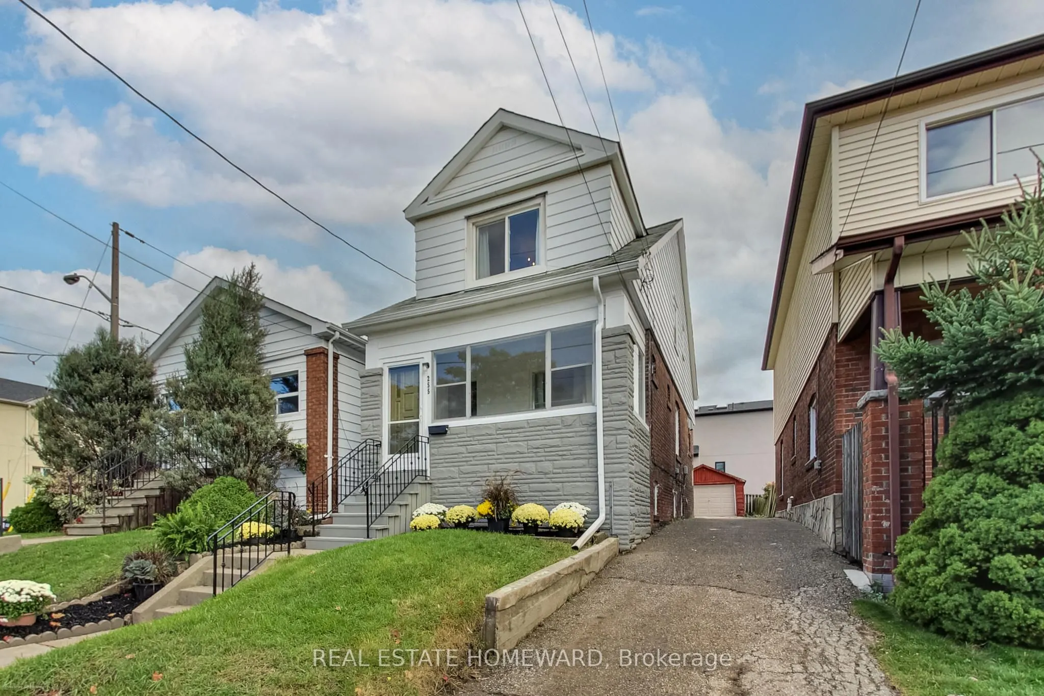 255 Westlake Avenue