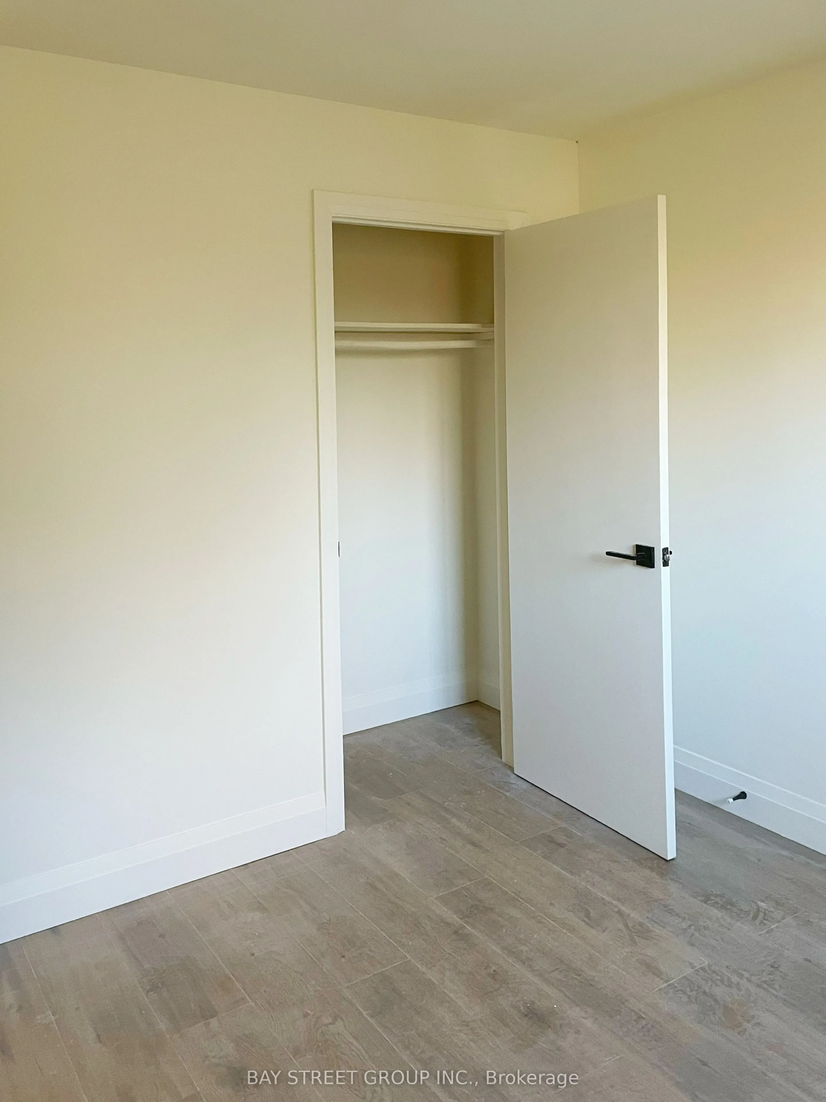 517 Harris Court, #3