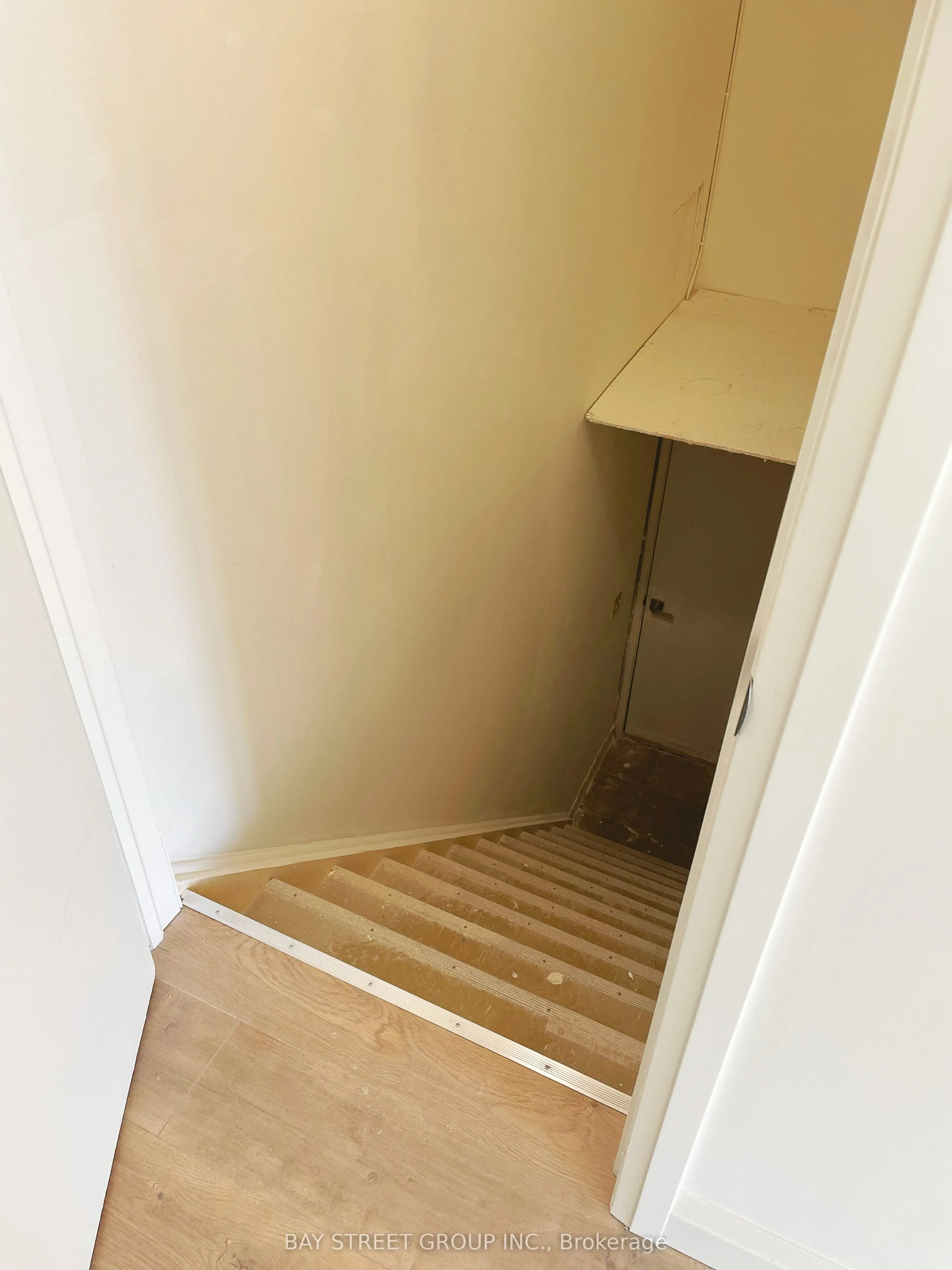 517 Harris Court, #3