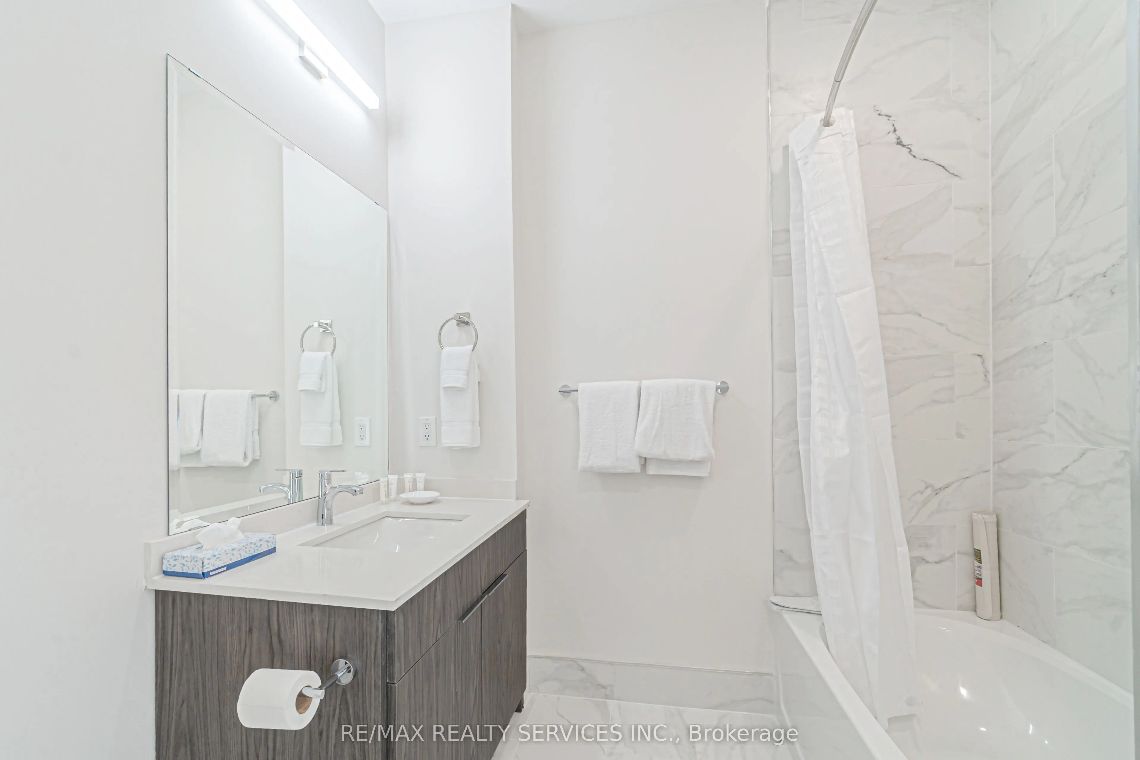 30 DEAN PARK Road, ##2
