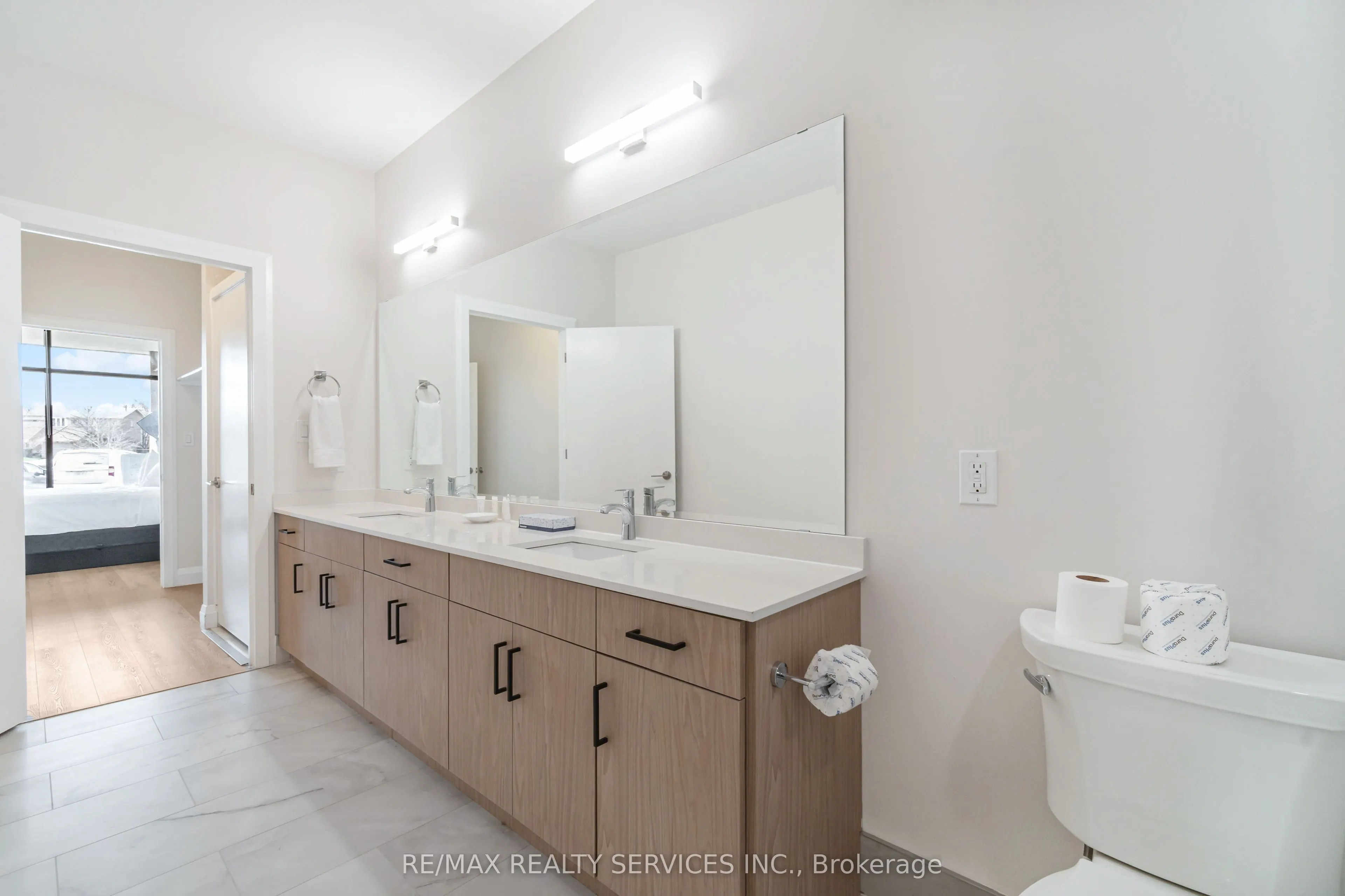 30 DEAN PARK Road, ##4