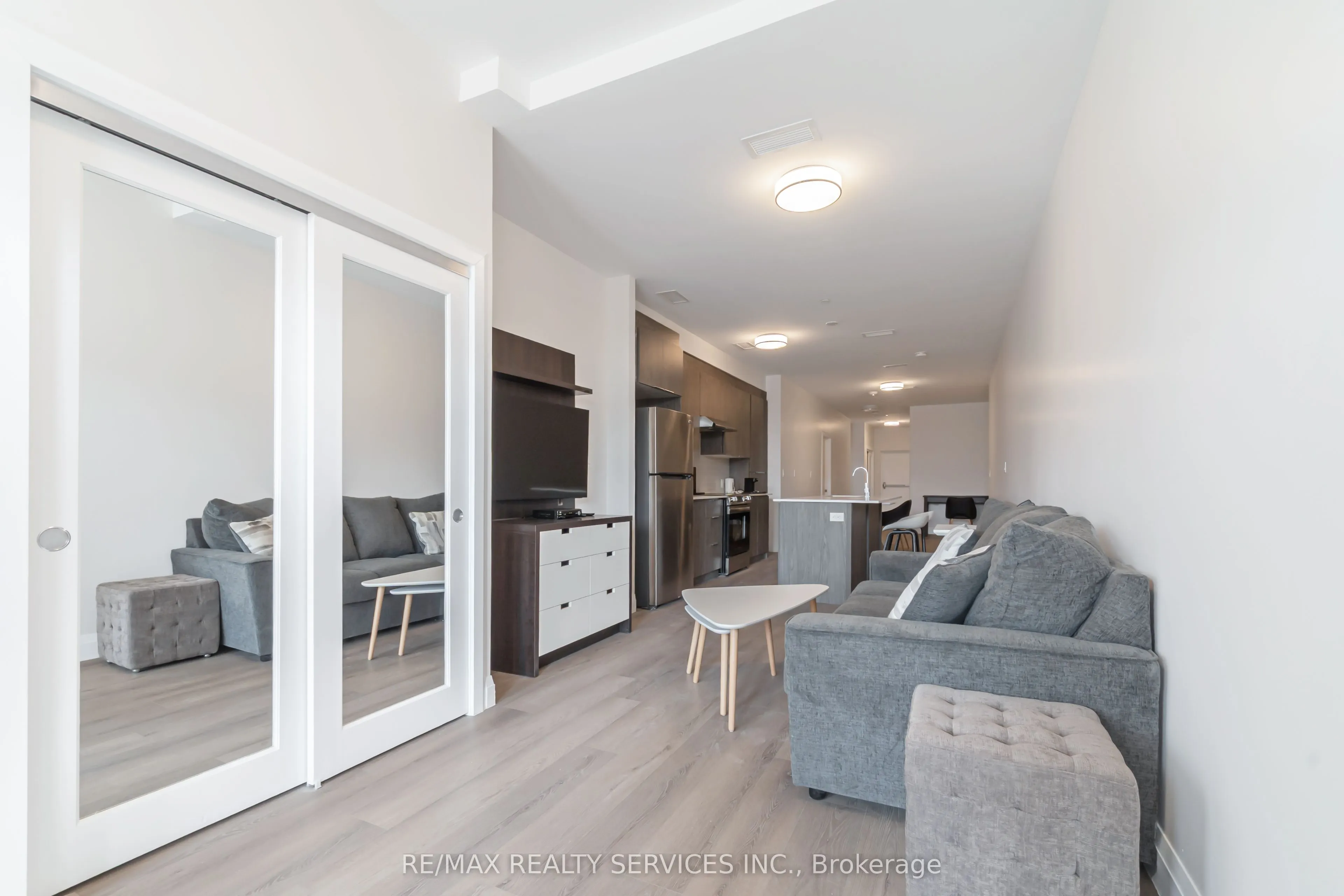 30 DEAN PARK Road, ##5