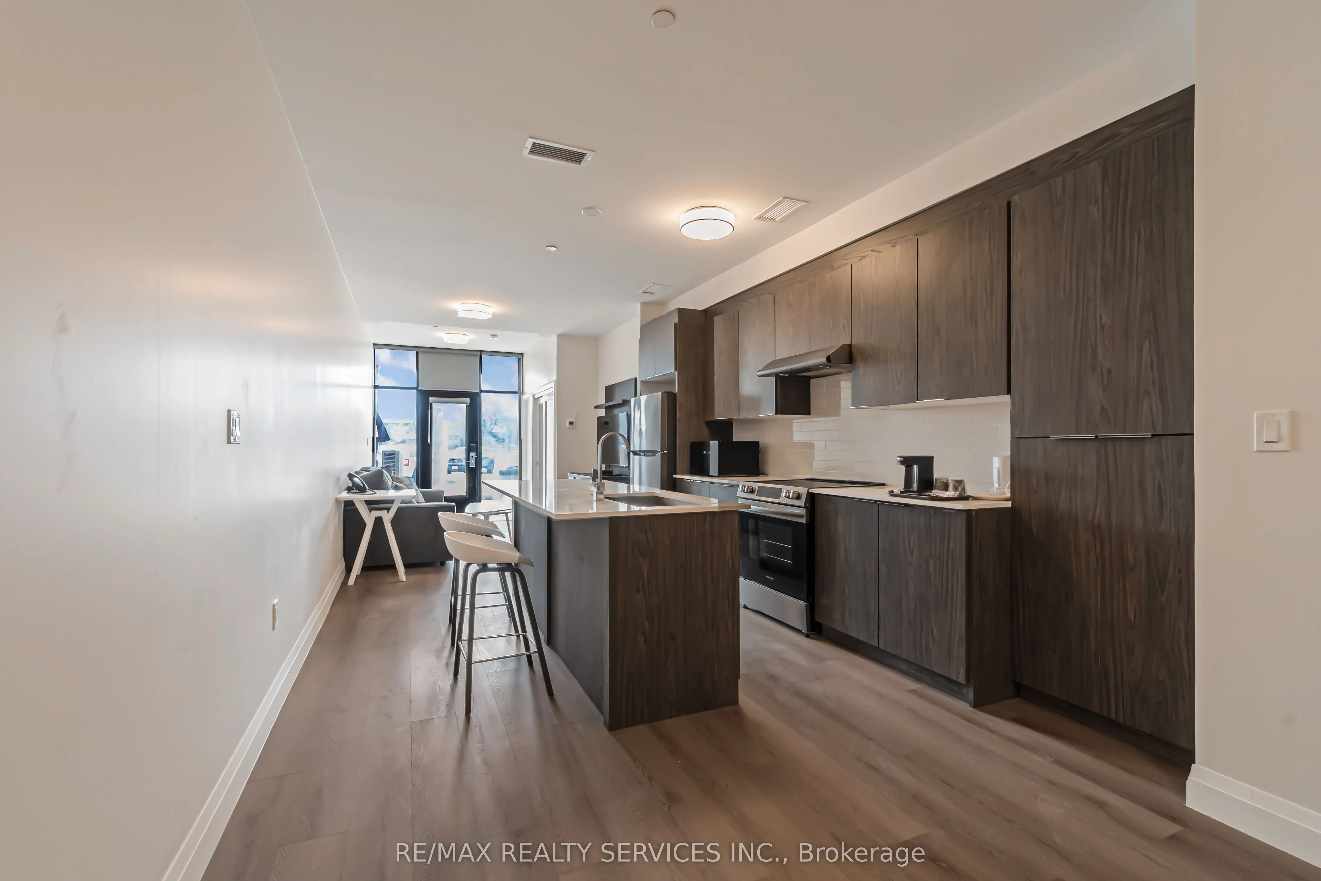 30 DEAN PARK Road, ##5