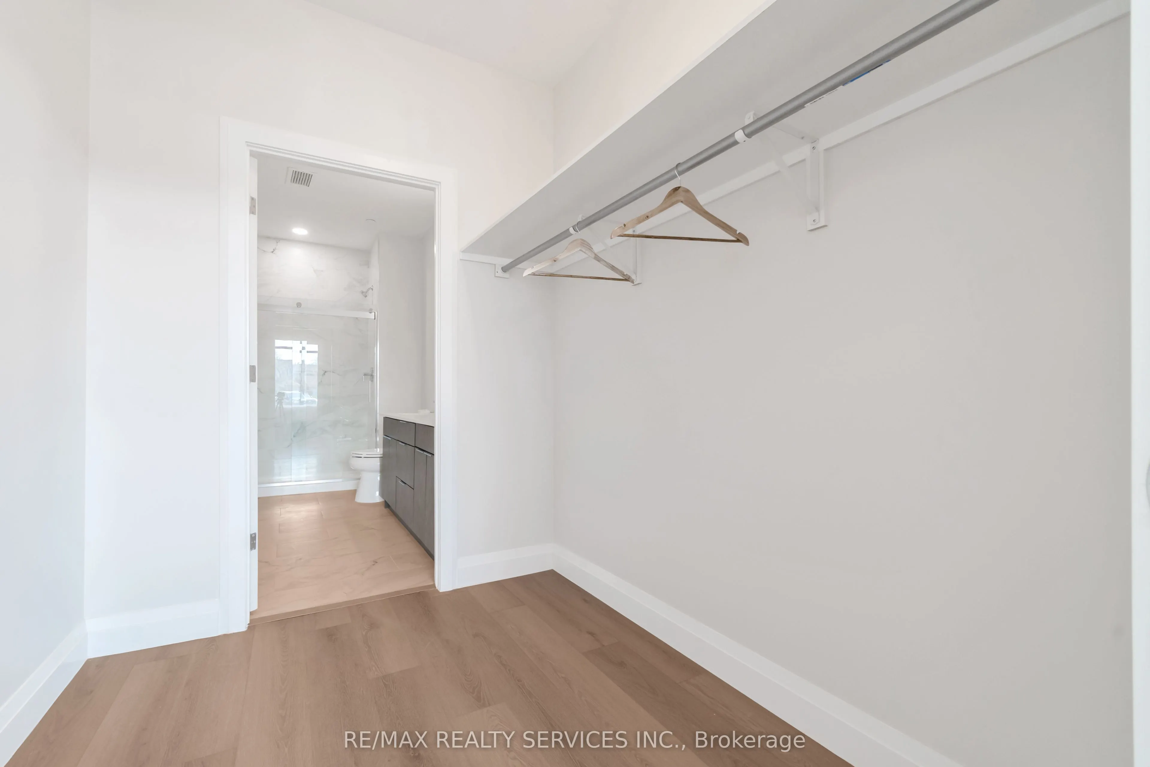 30 DEAN PARK Road, ##5