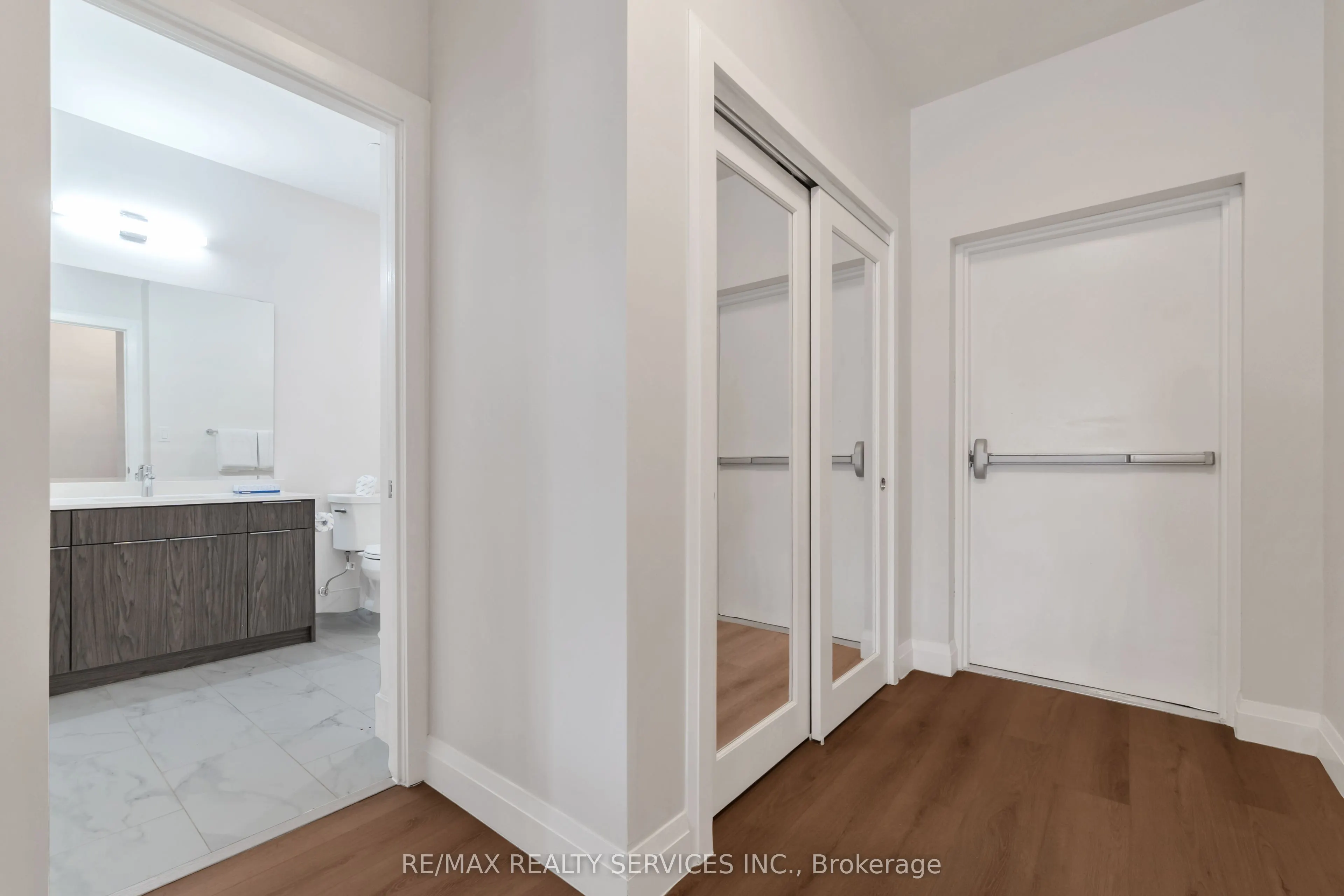 30 DEAN PARK Road, ##5