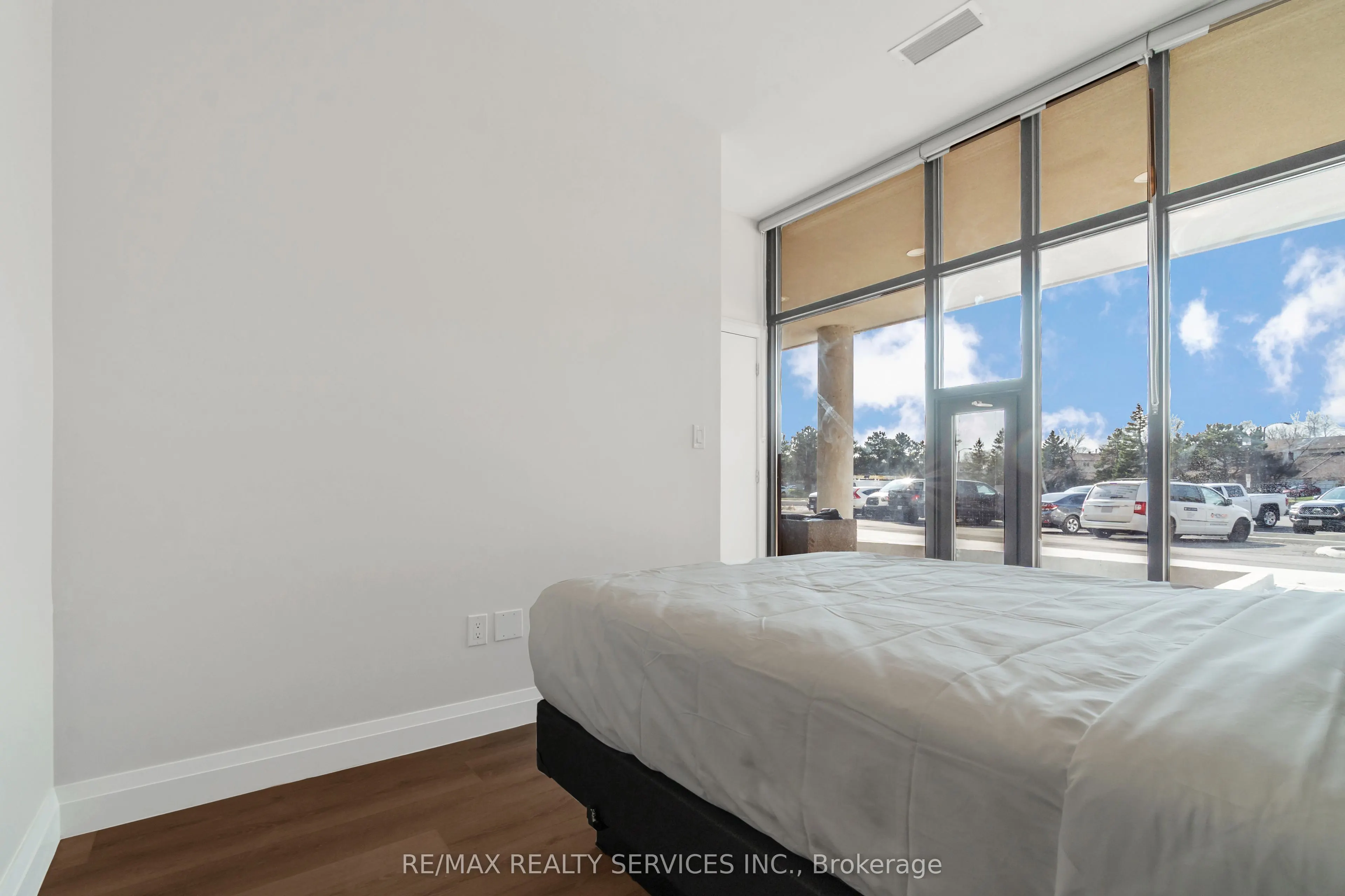 30 DEAN PARK Road, ##5