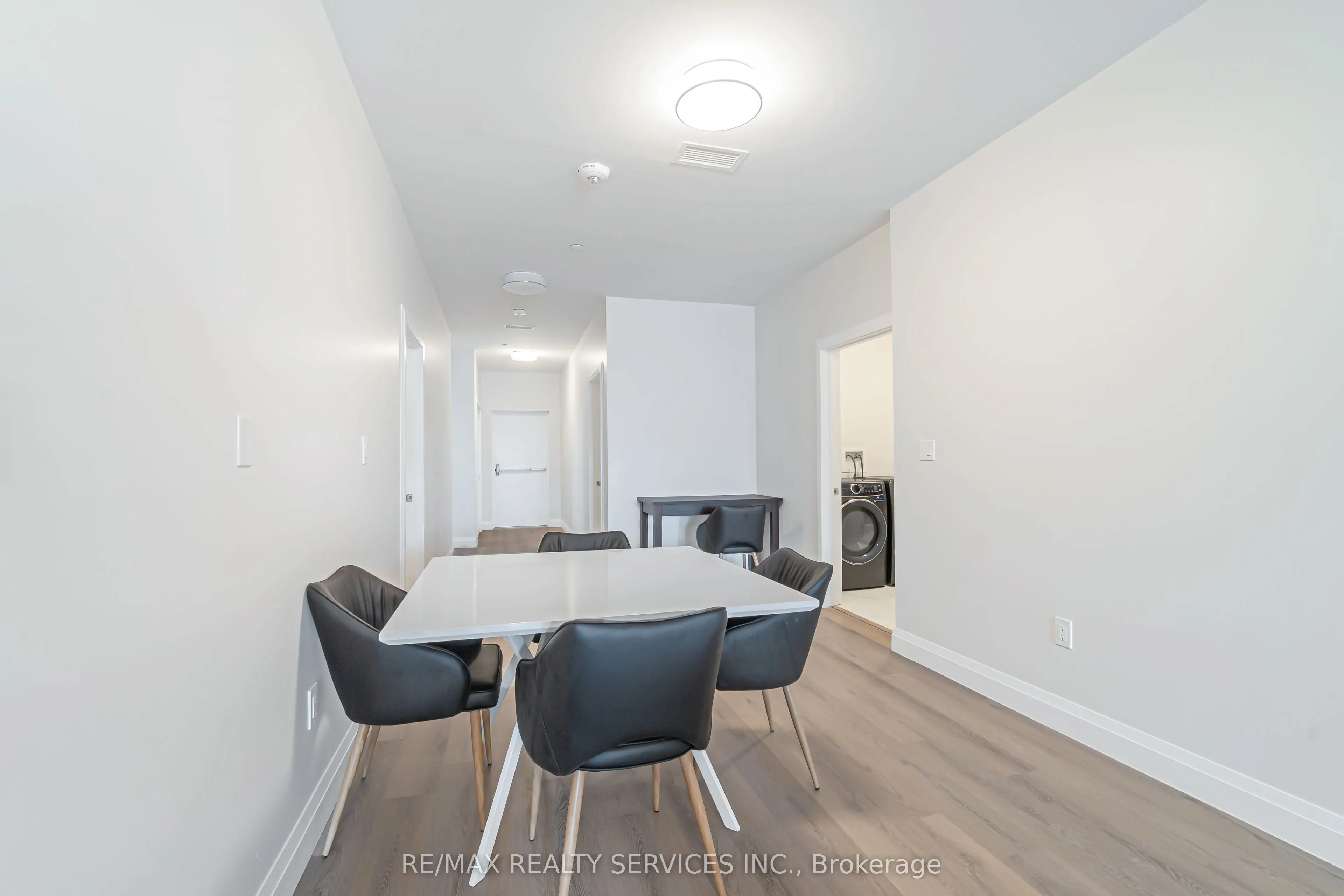 30 DEAN PARK Road, ##5