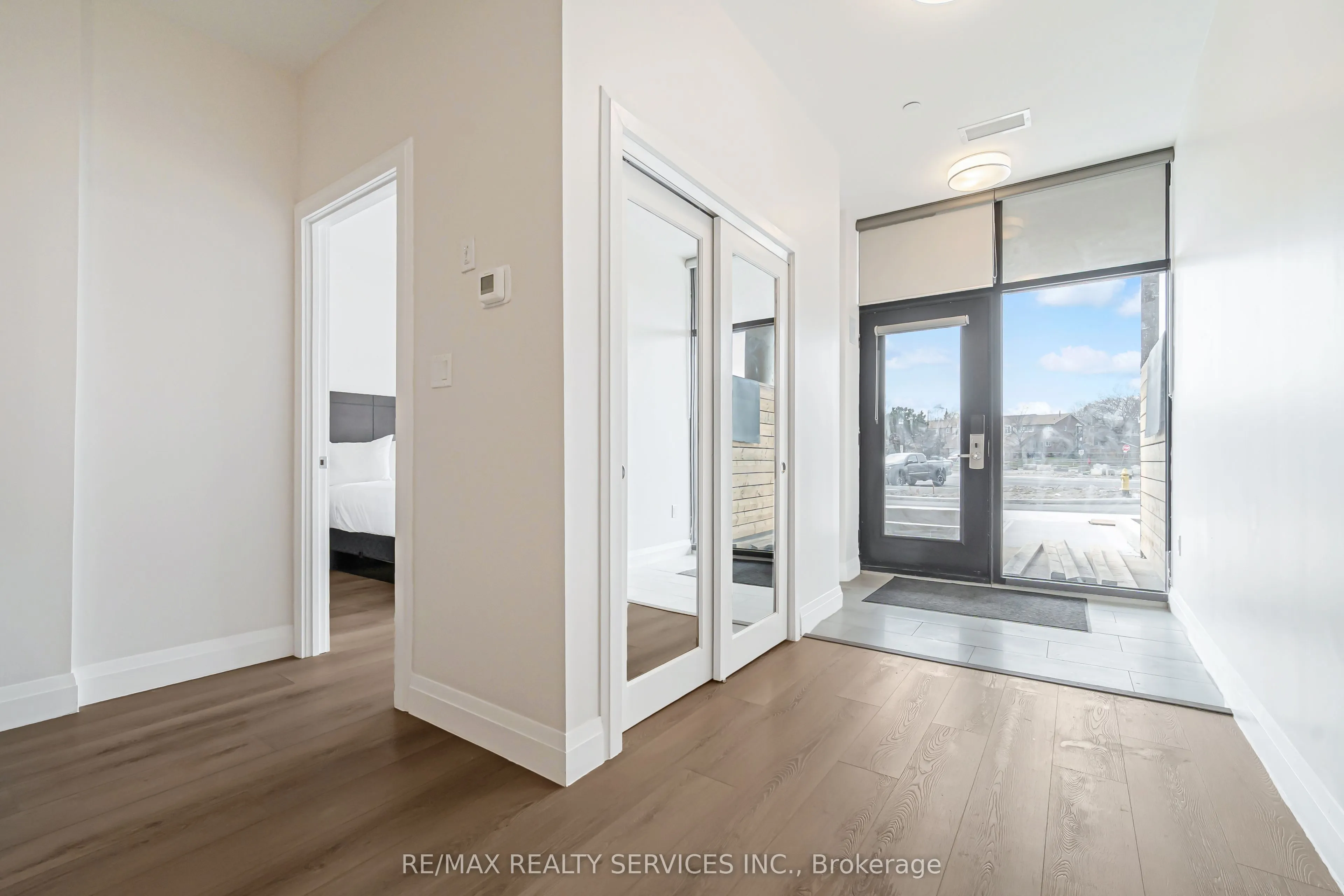 30 DEAN PARK Road, ##6