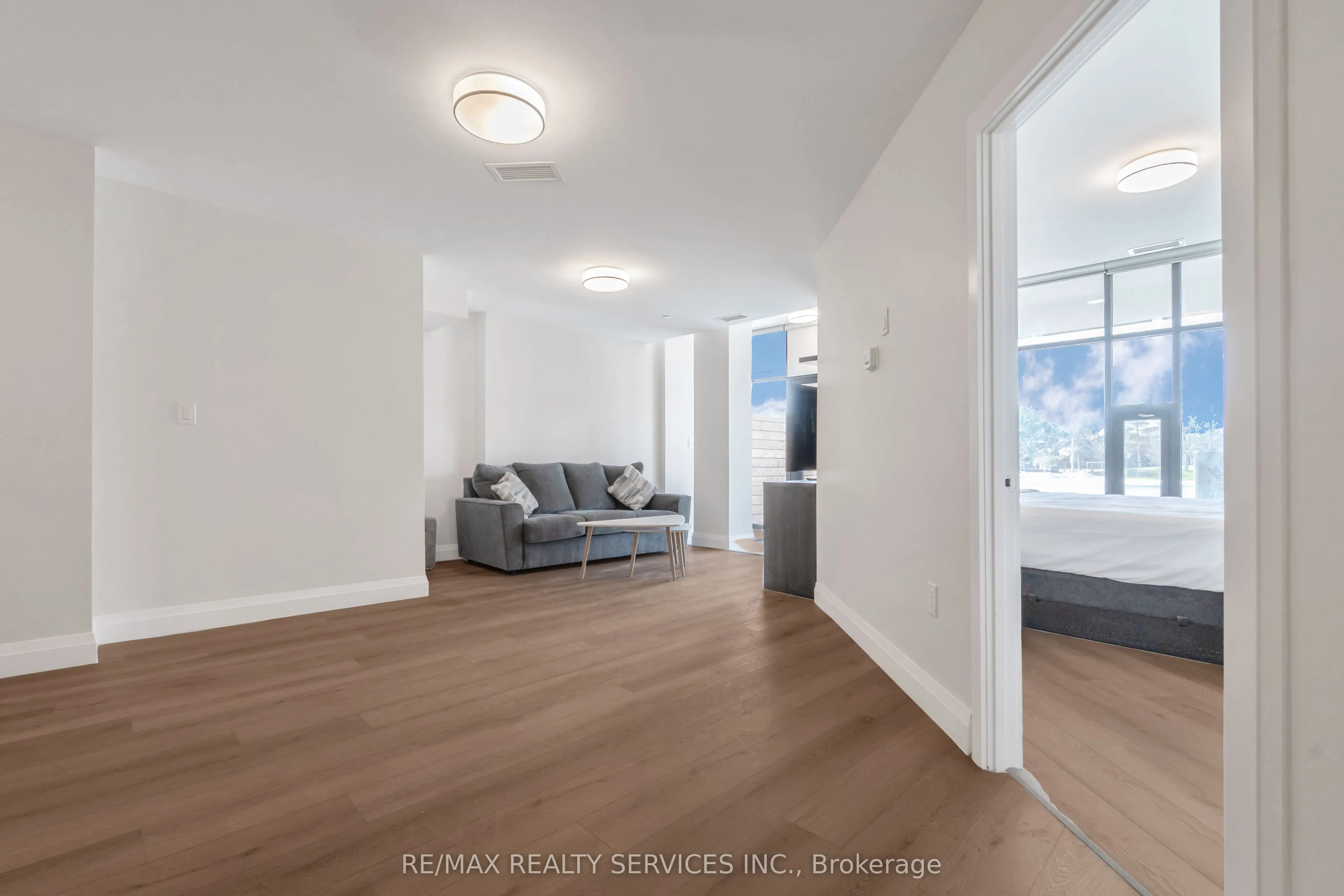 30 DEAN PARK Road, ##7