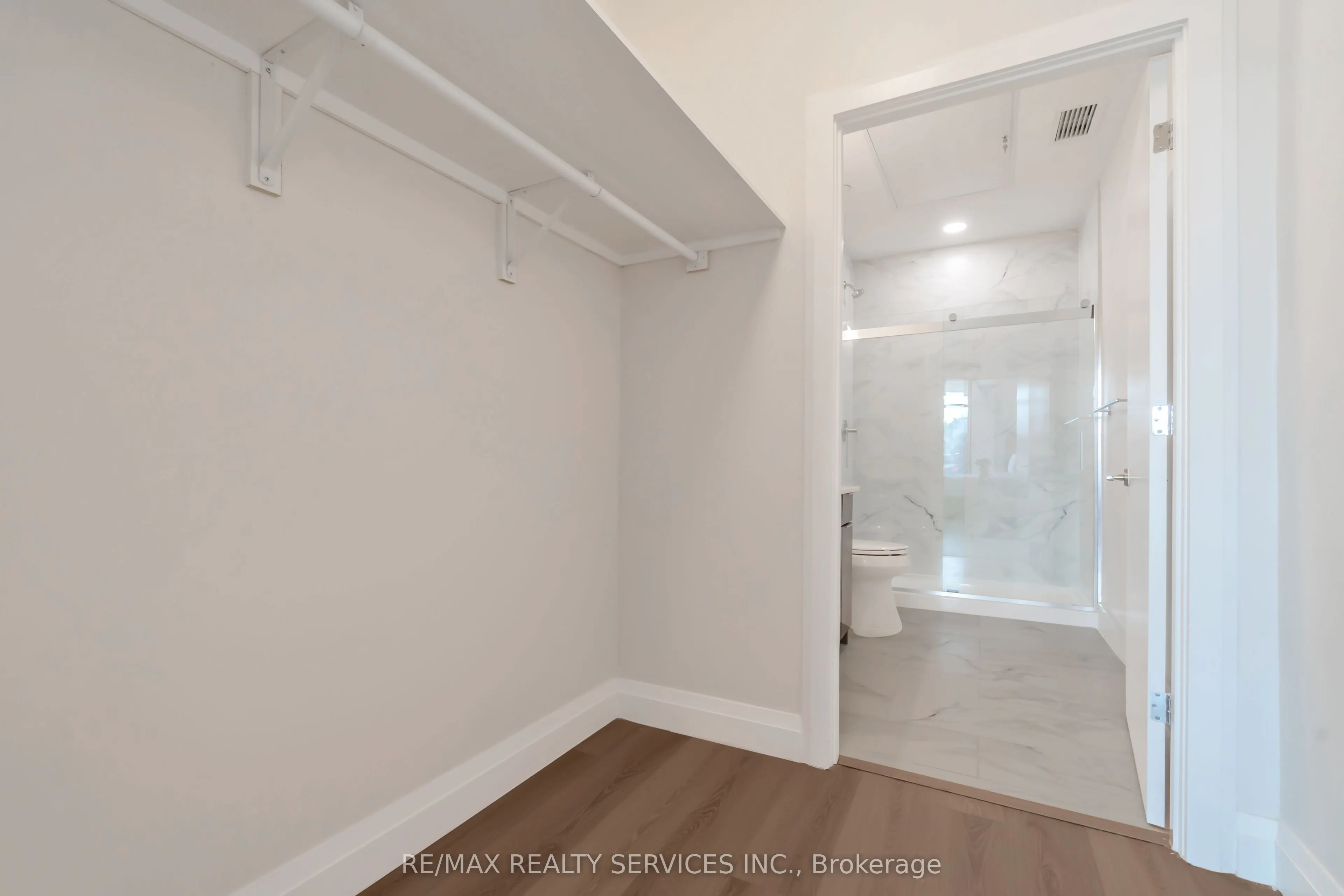 30 DEAN PARK Road, ##7