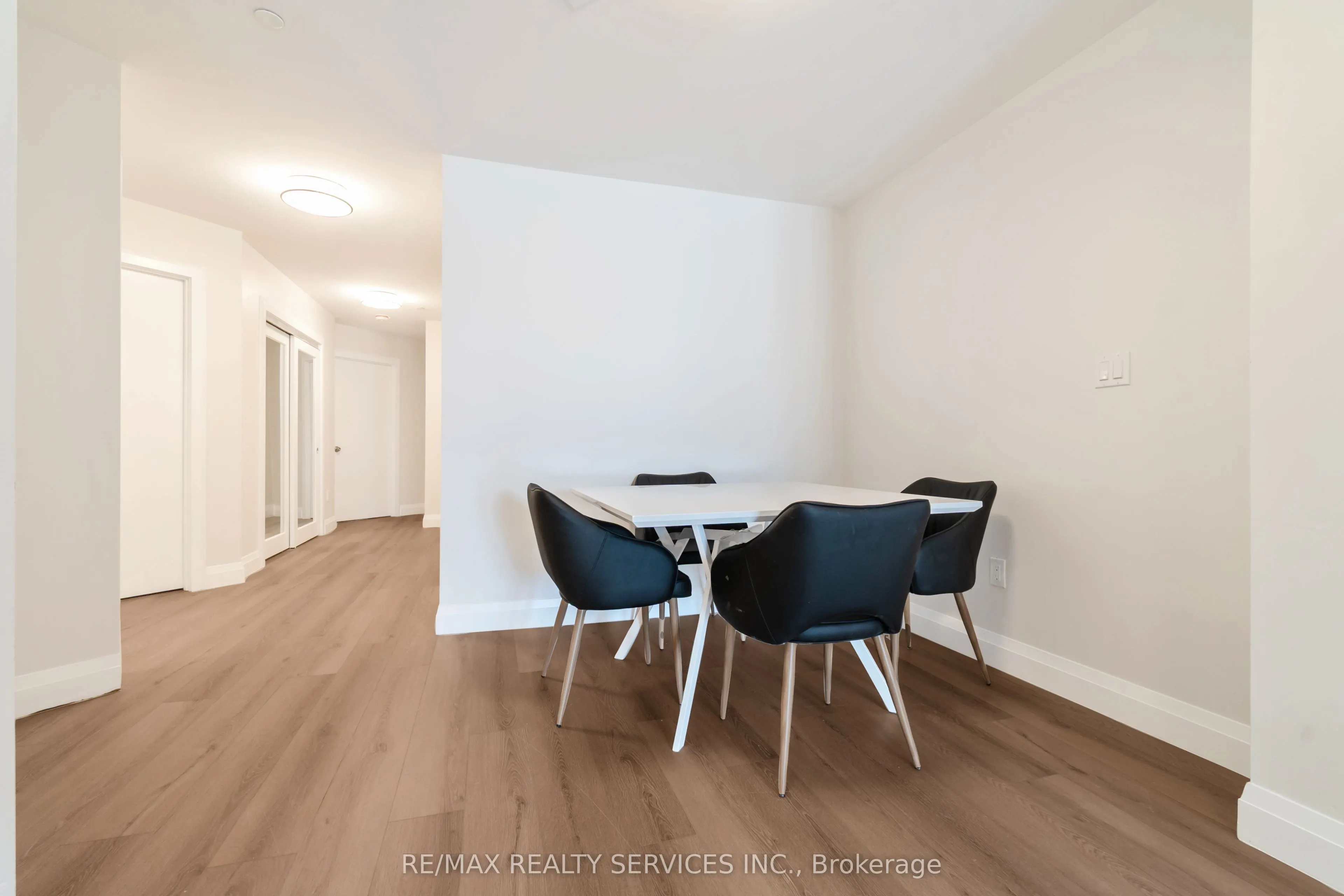 30 DEAN PARK Road, ##7