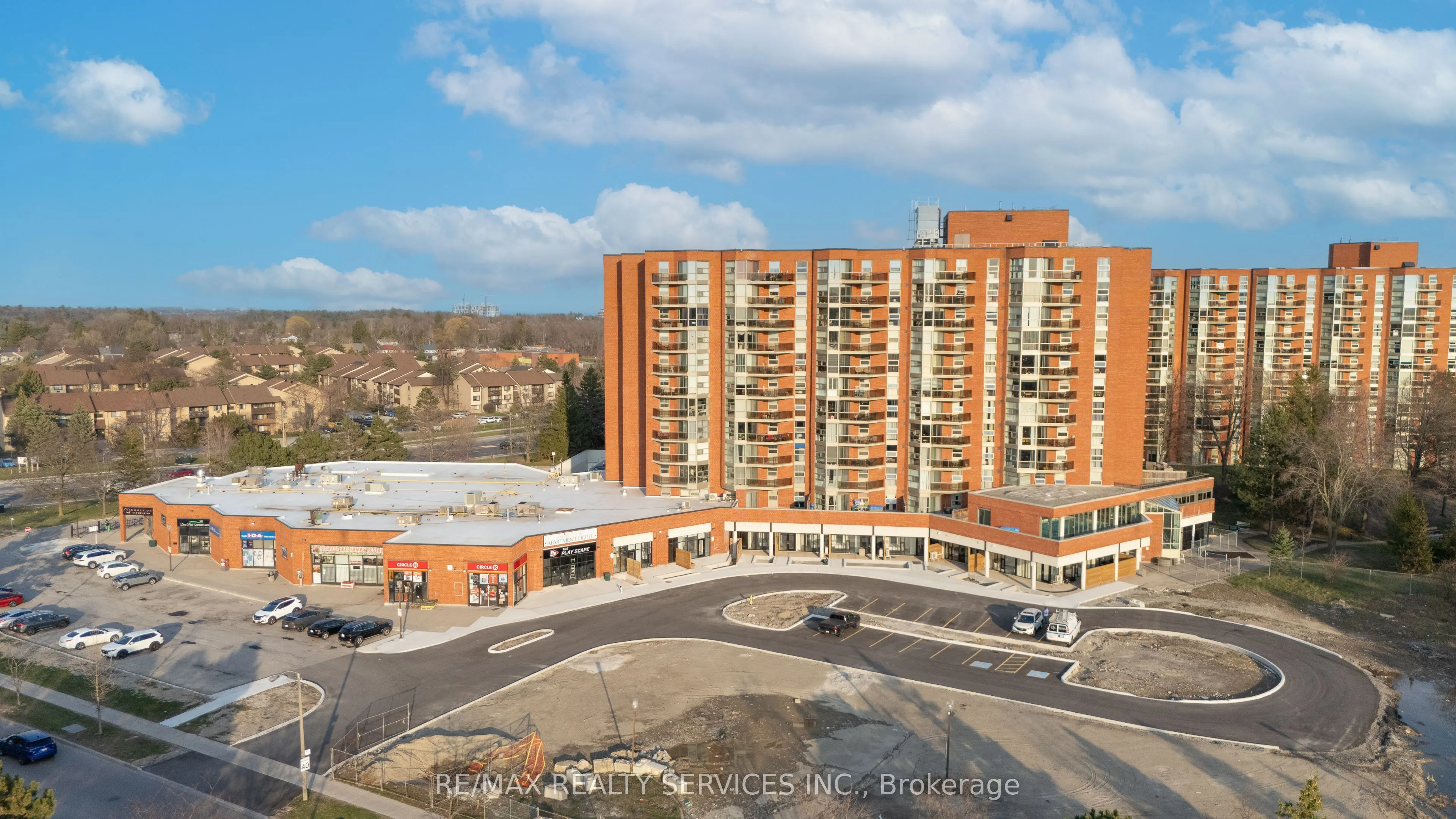 30 DEAN PARK Road, ##8