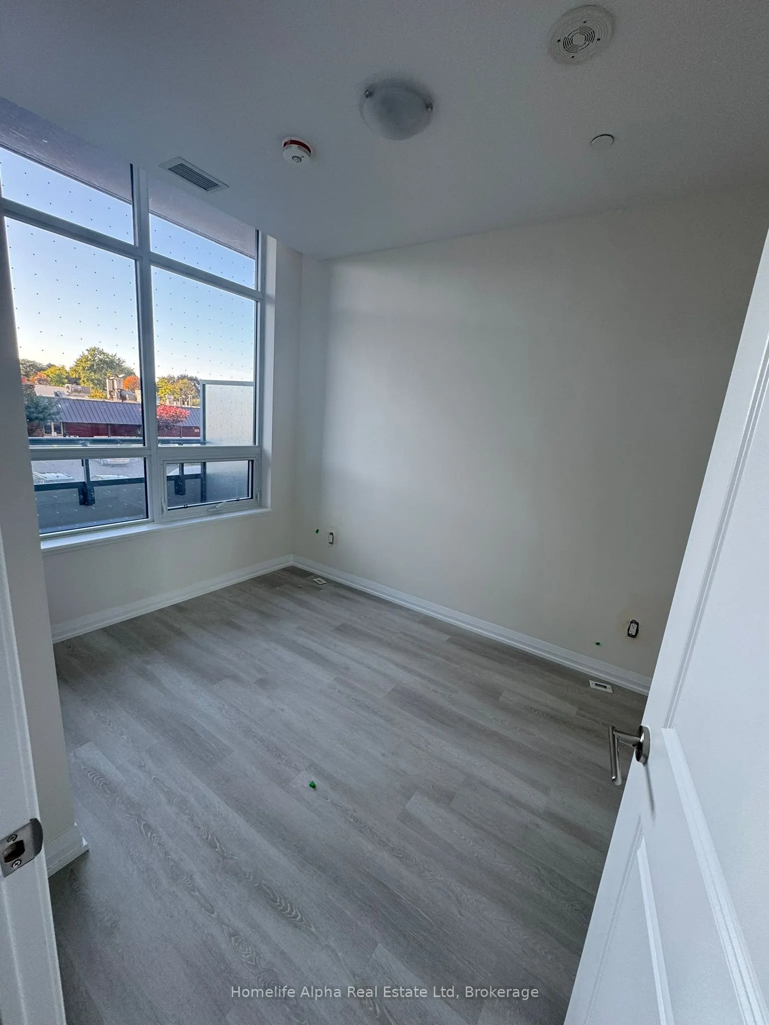 3260 Sheppard Avenue E, #202