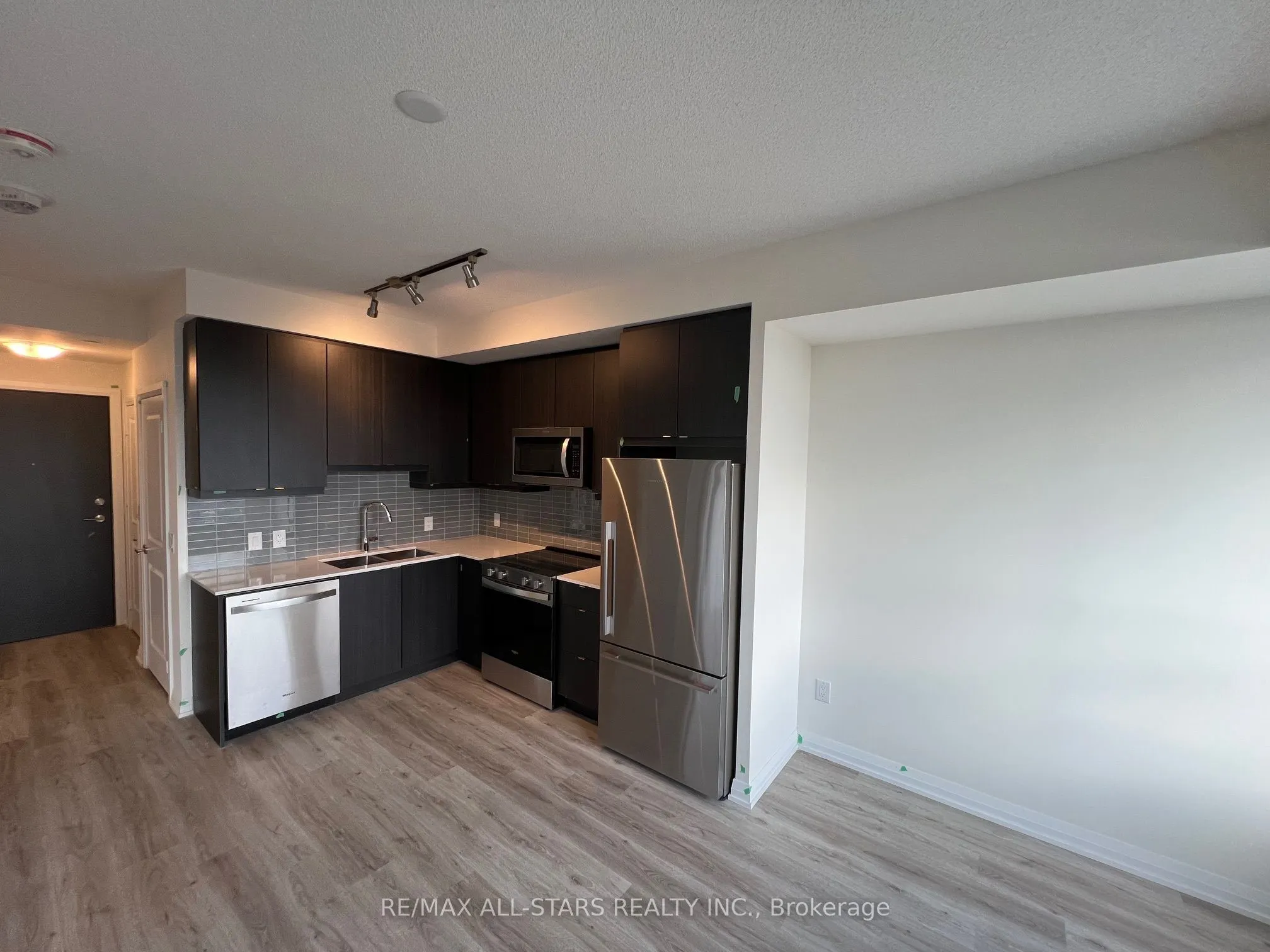 3270 Sheppard Avenue E, #1430