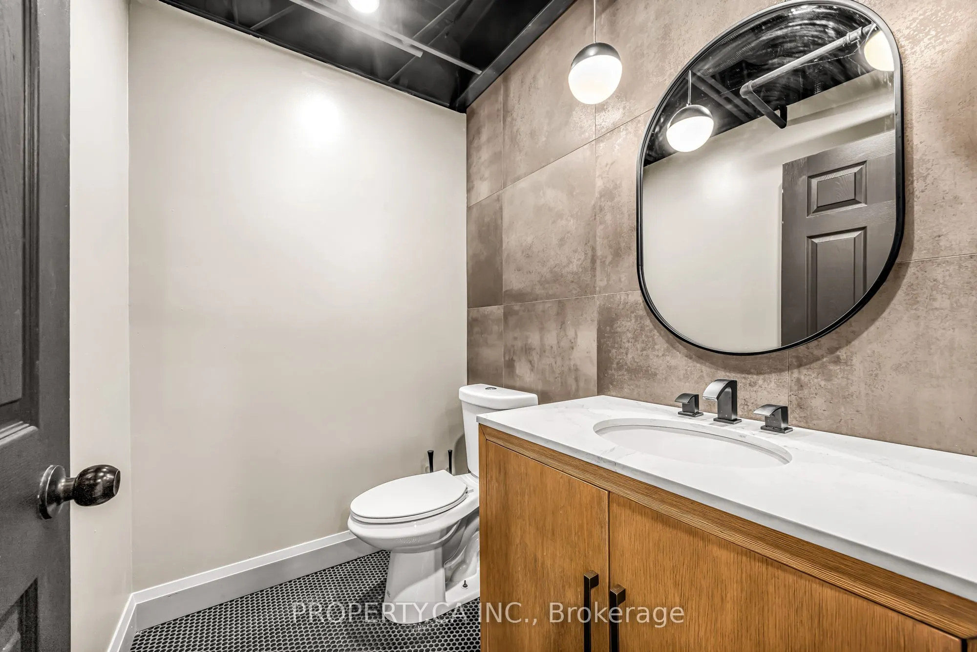 793 Pharmacy Avenue, #118