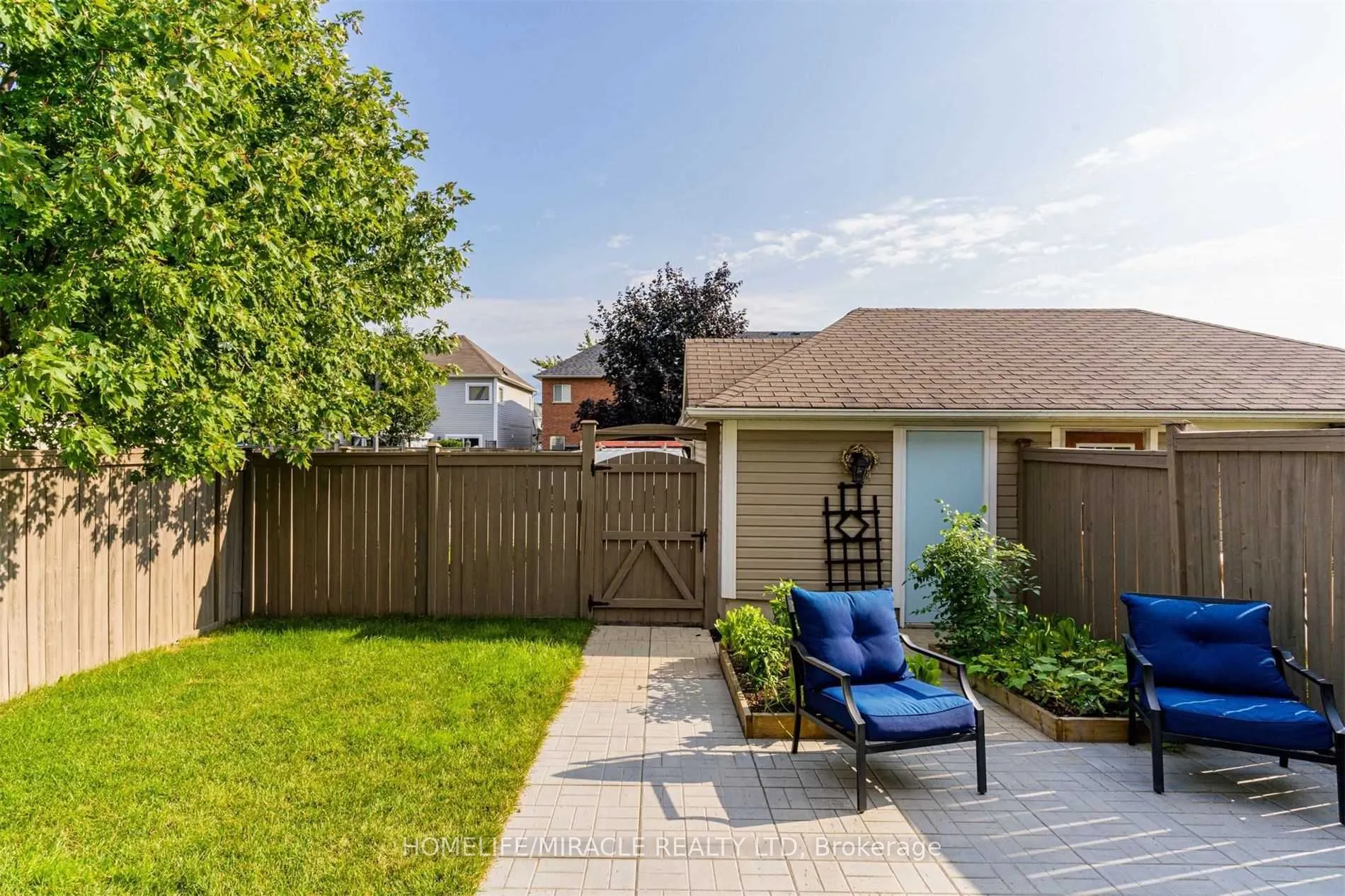 149 Carnwith Drive E