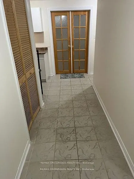 27 Bobolink Avenue