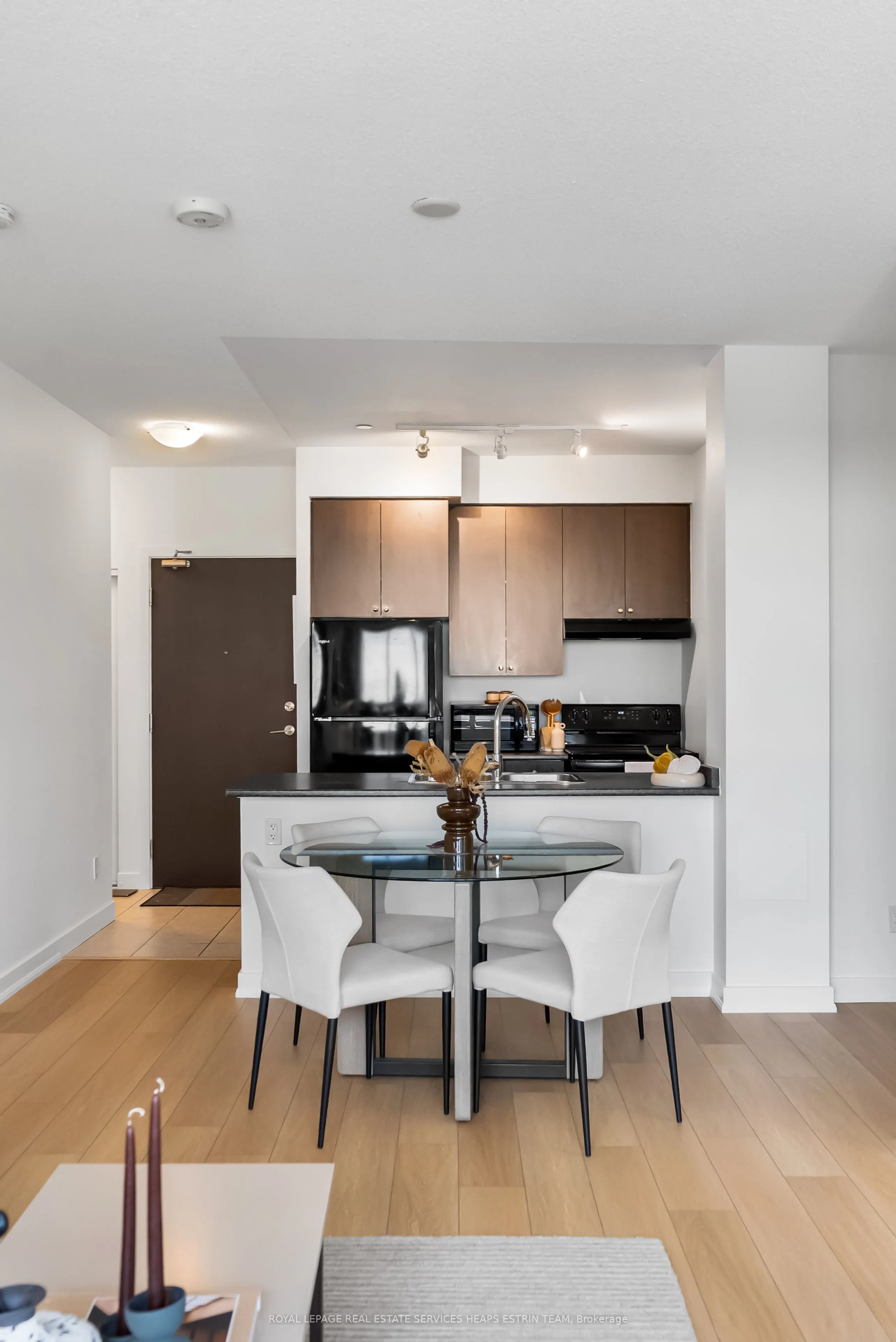 8 Trent Avenue, #1213