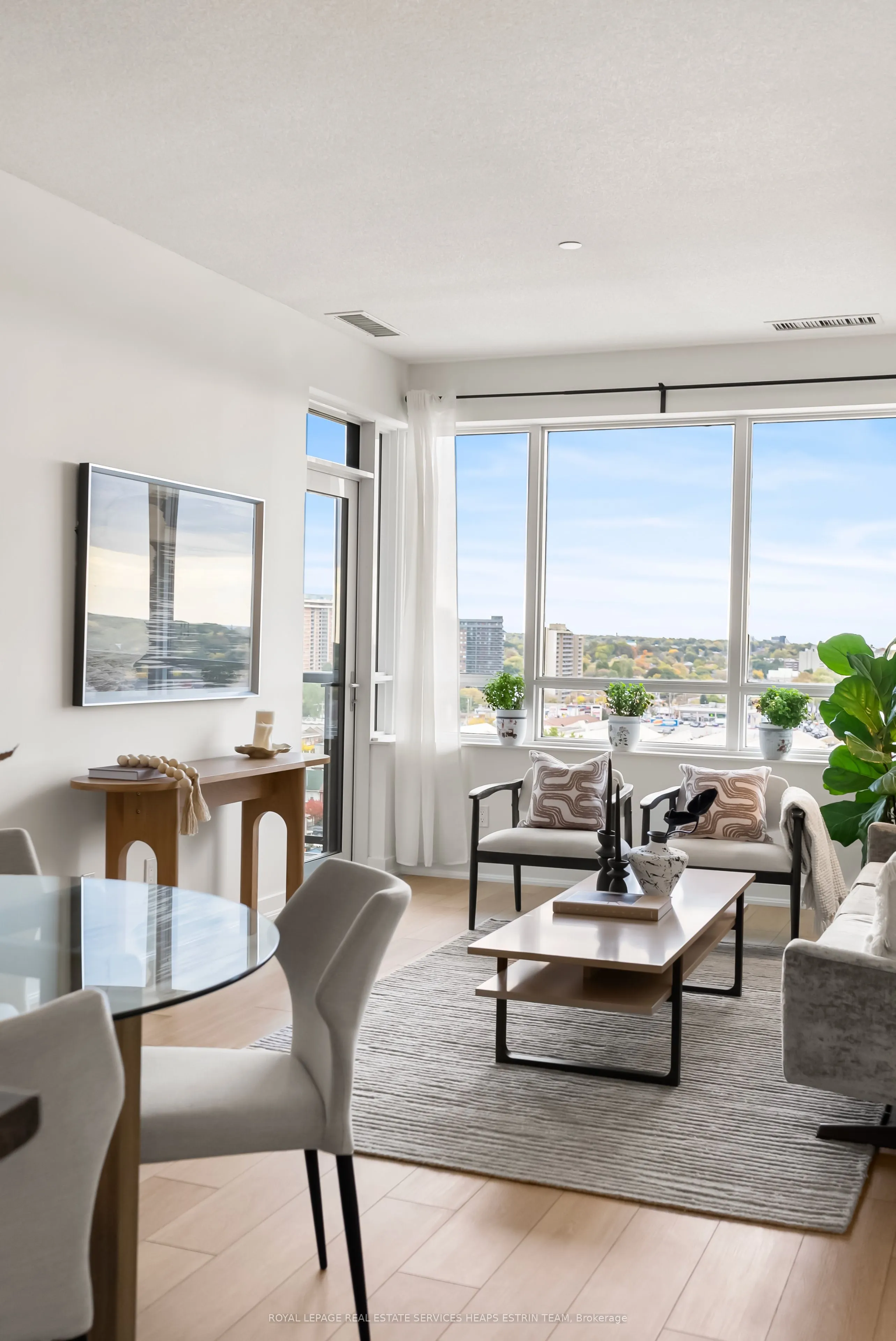 8 Trent Avenue, #1213