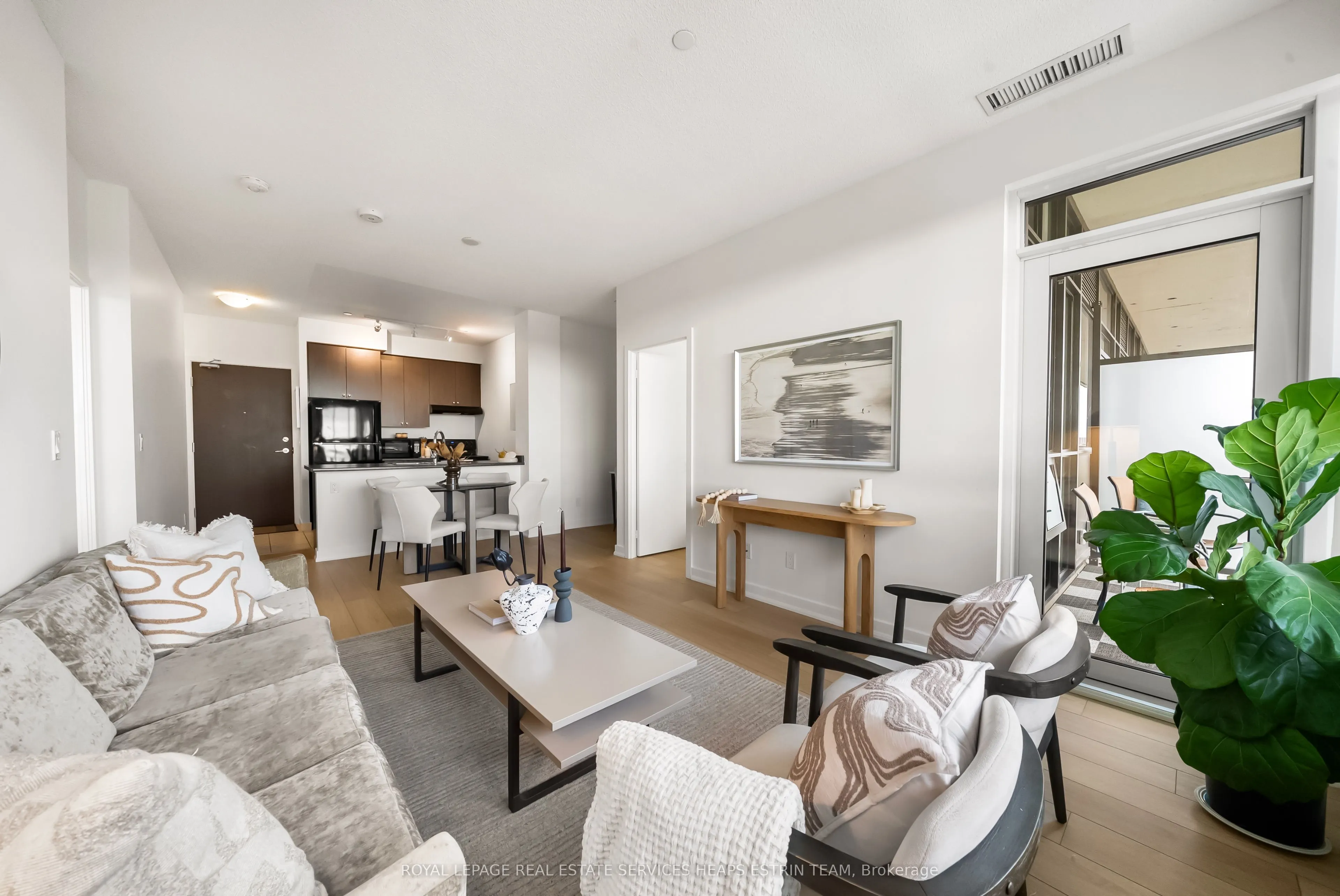 8 Trent Avenue, #1213