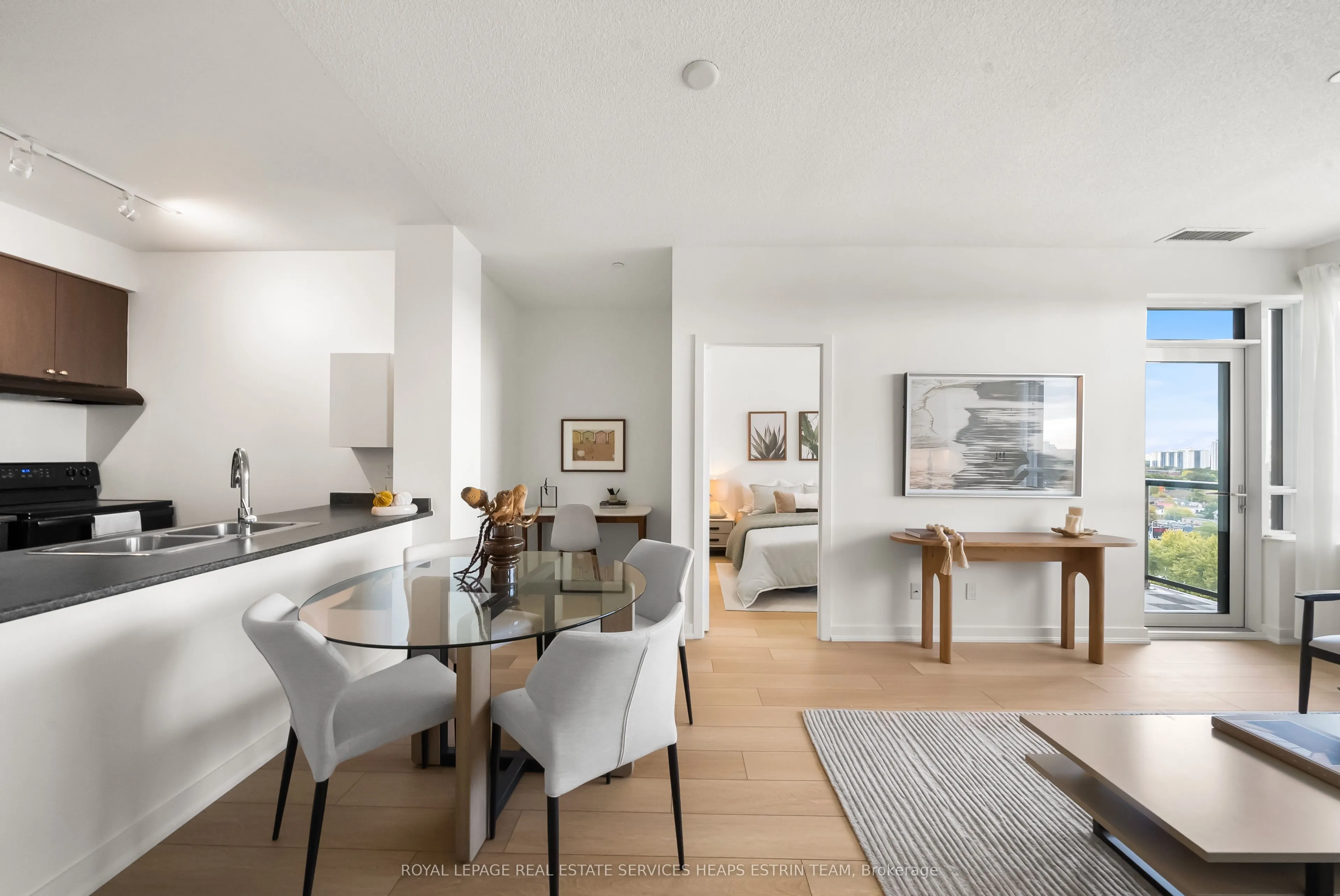8 Trent Avenue, #1213