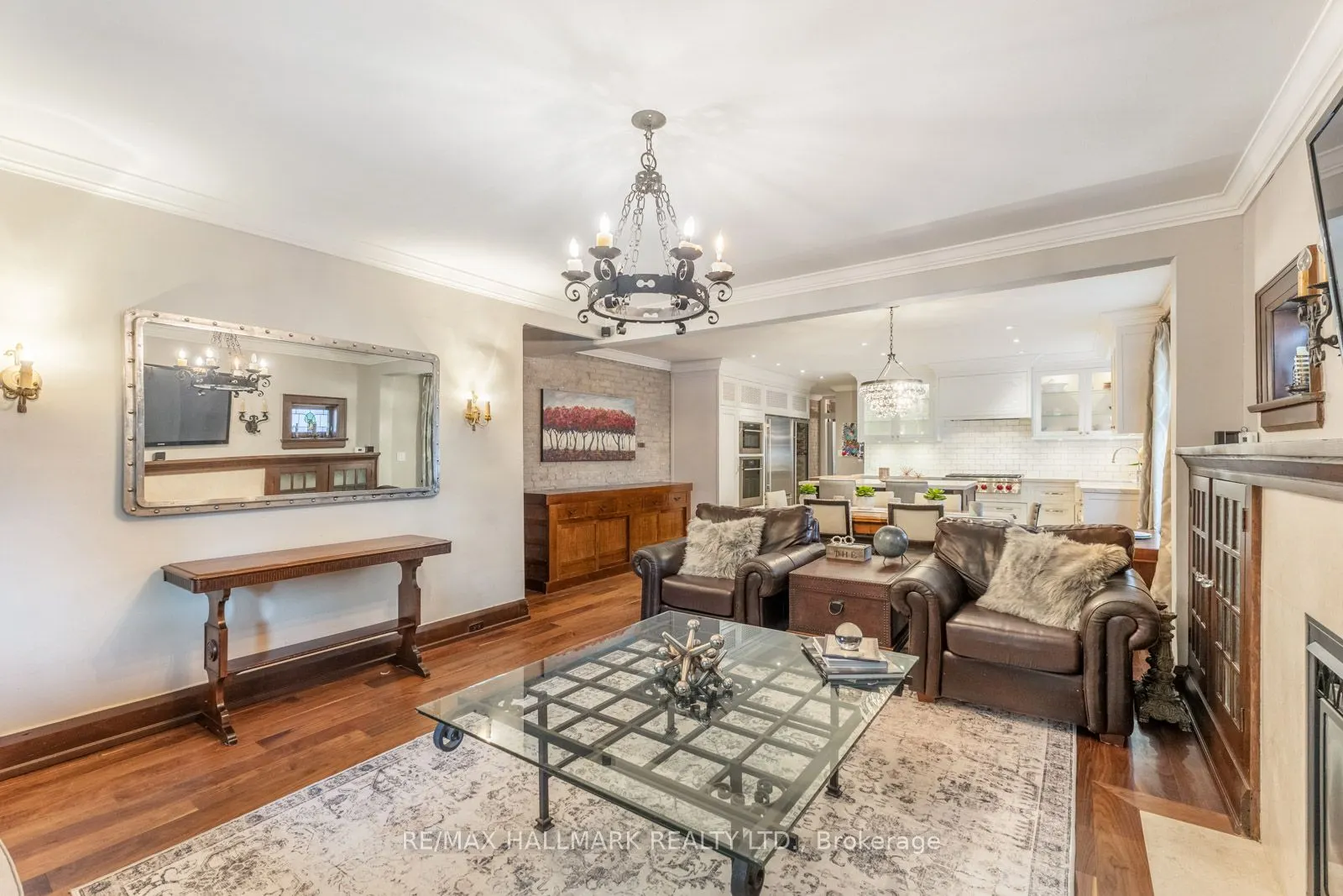 24 Hammersmith Avenue, #Main