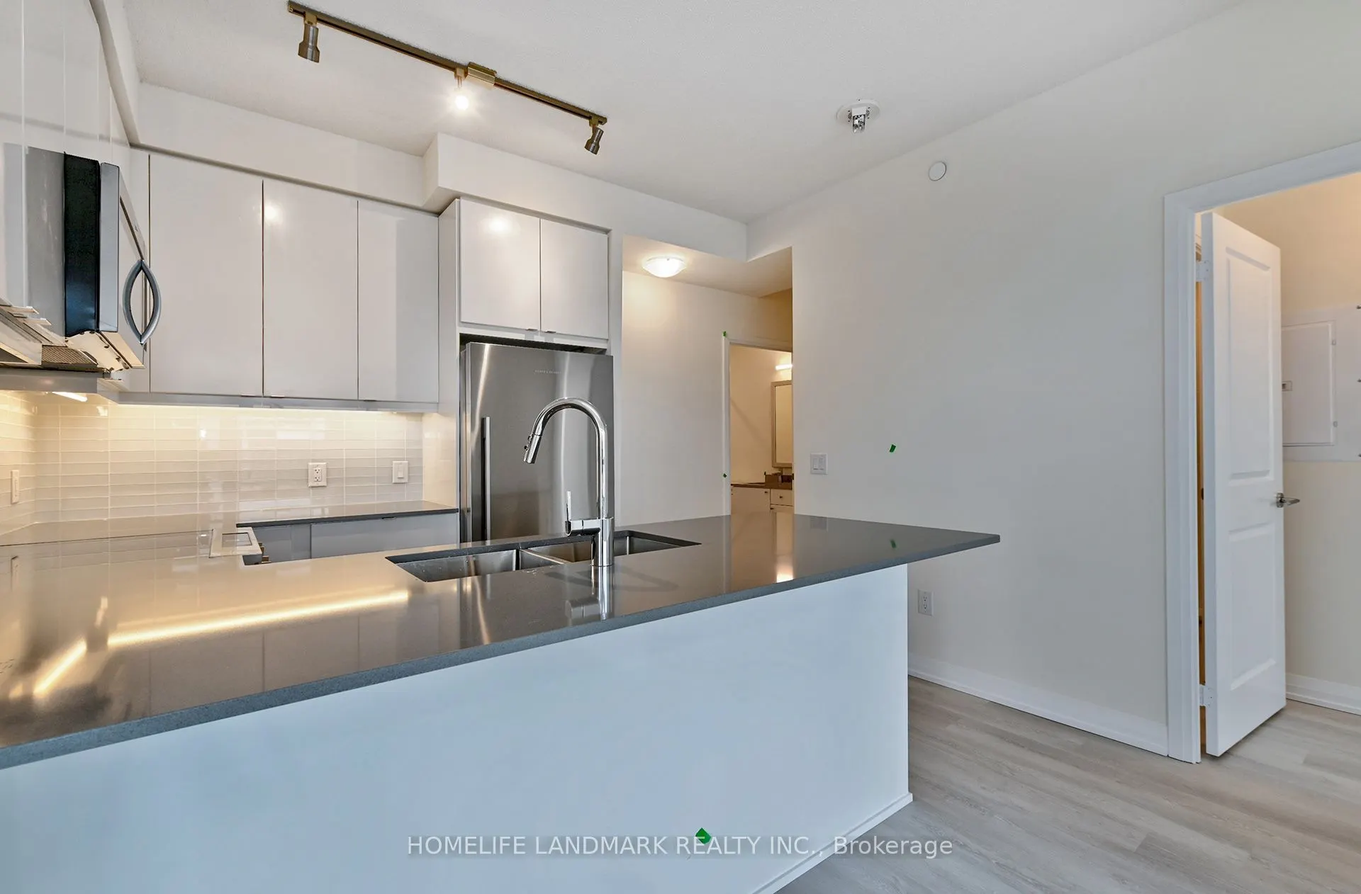3270 Sheppard Avenue E, #722