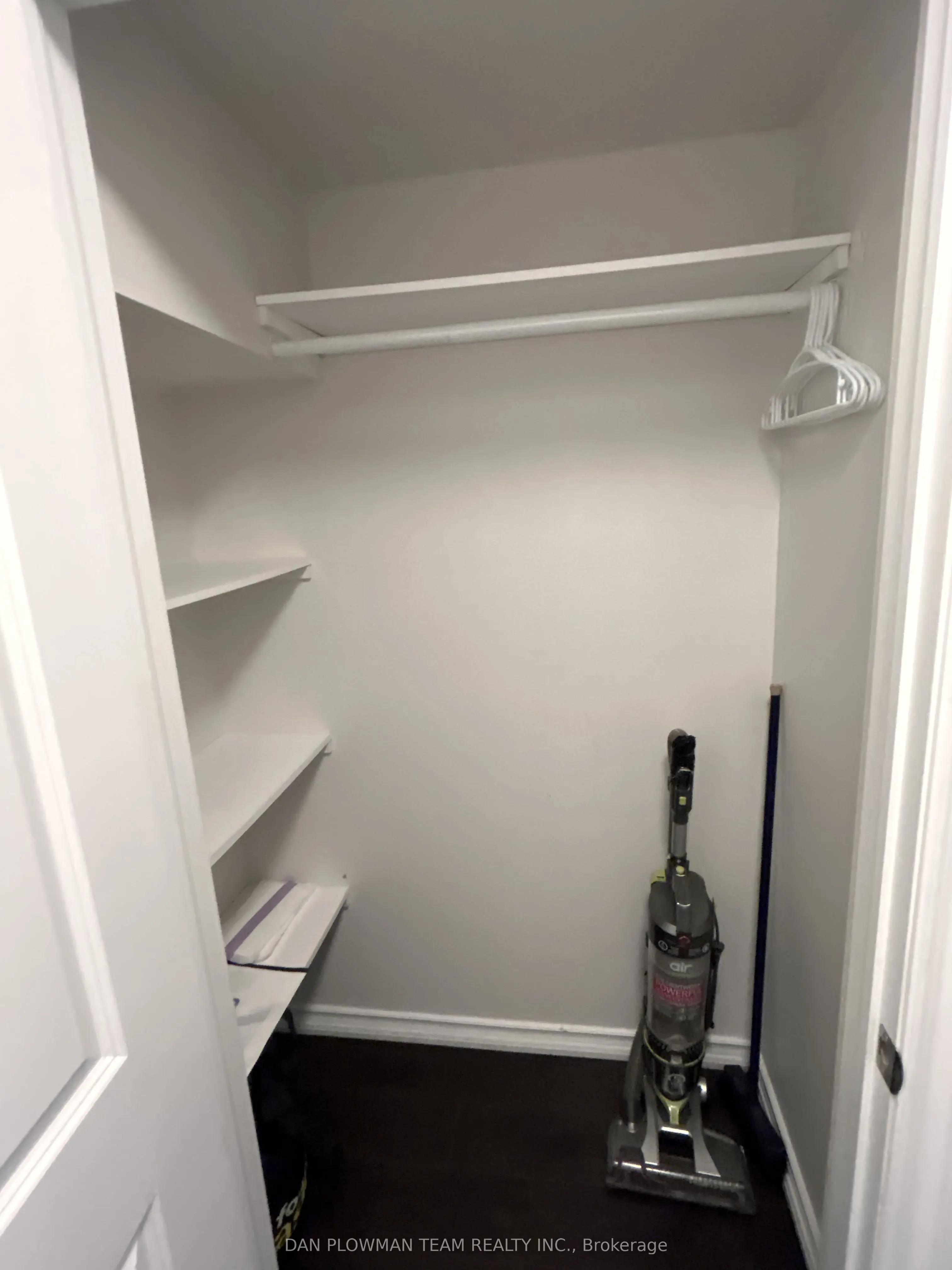 28 Sheldon Drive, #Basement