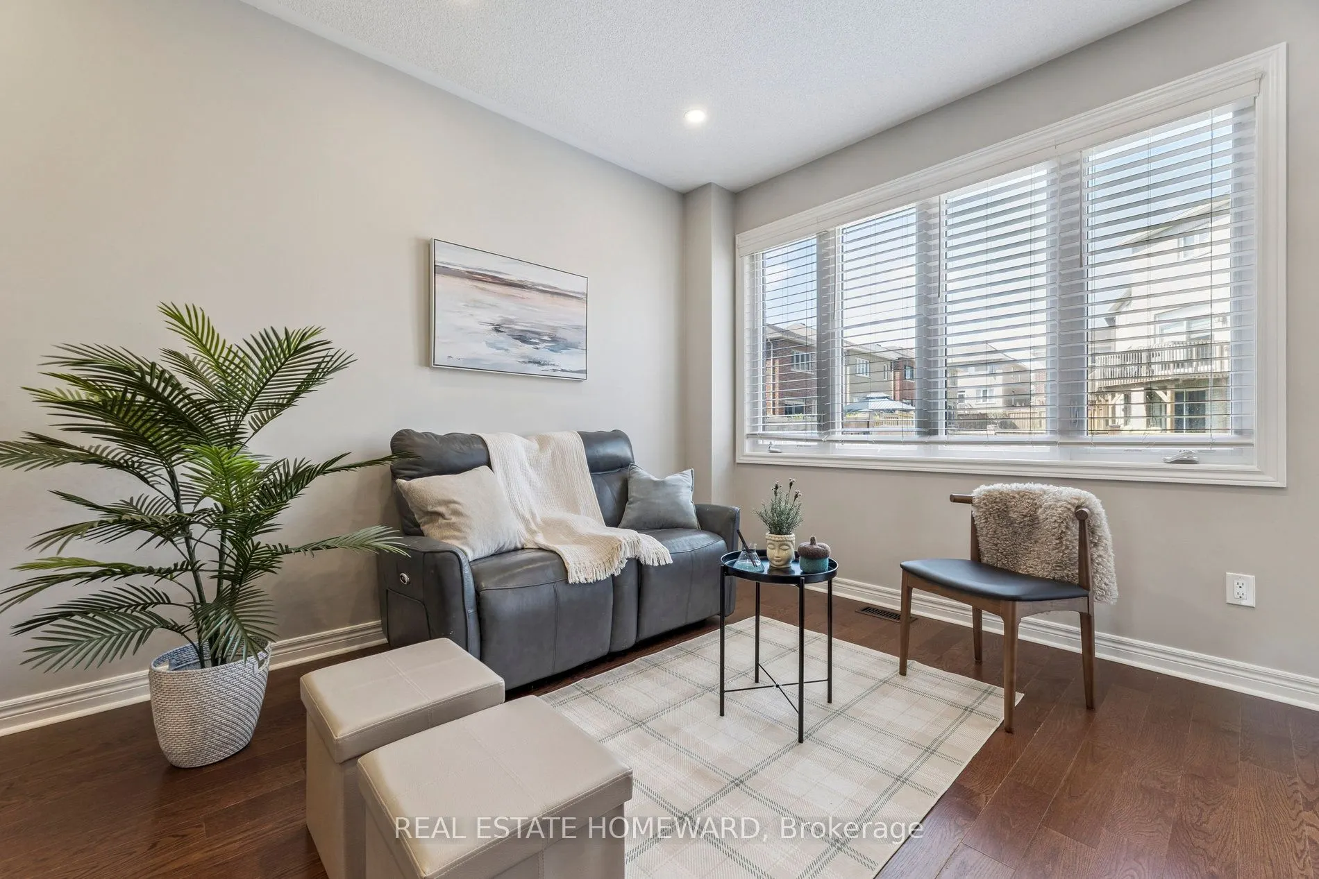 2612 Cerise Manor