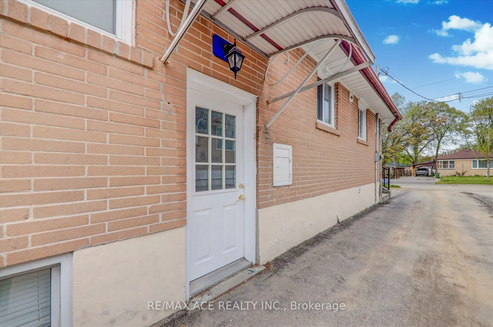 10 Blakemanor Boulevard