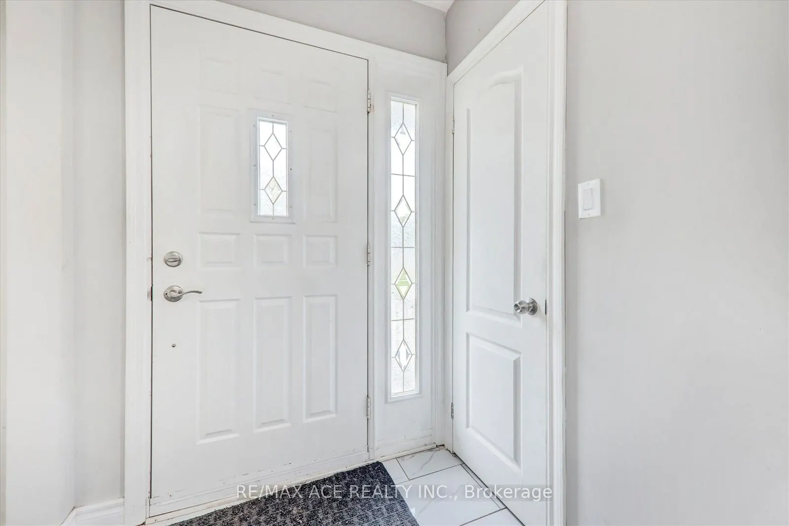 10 Blakemanor Boulevard