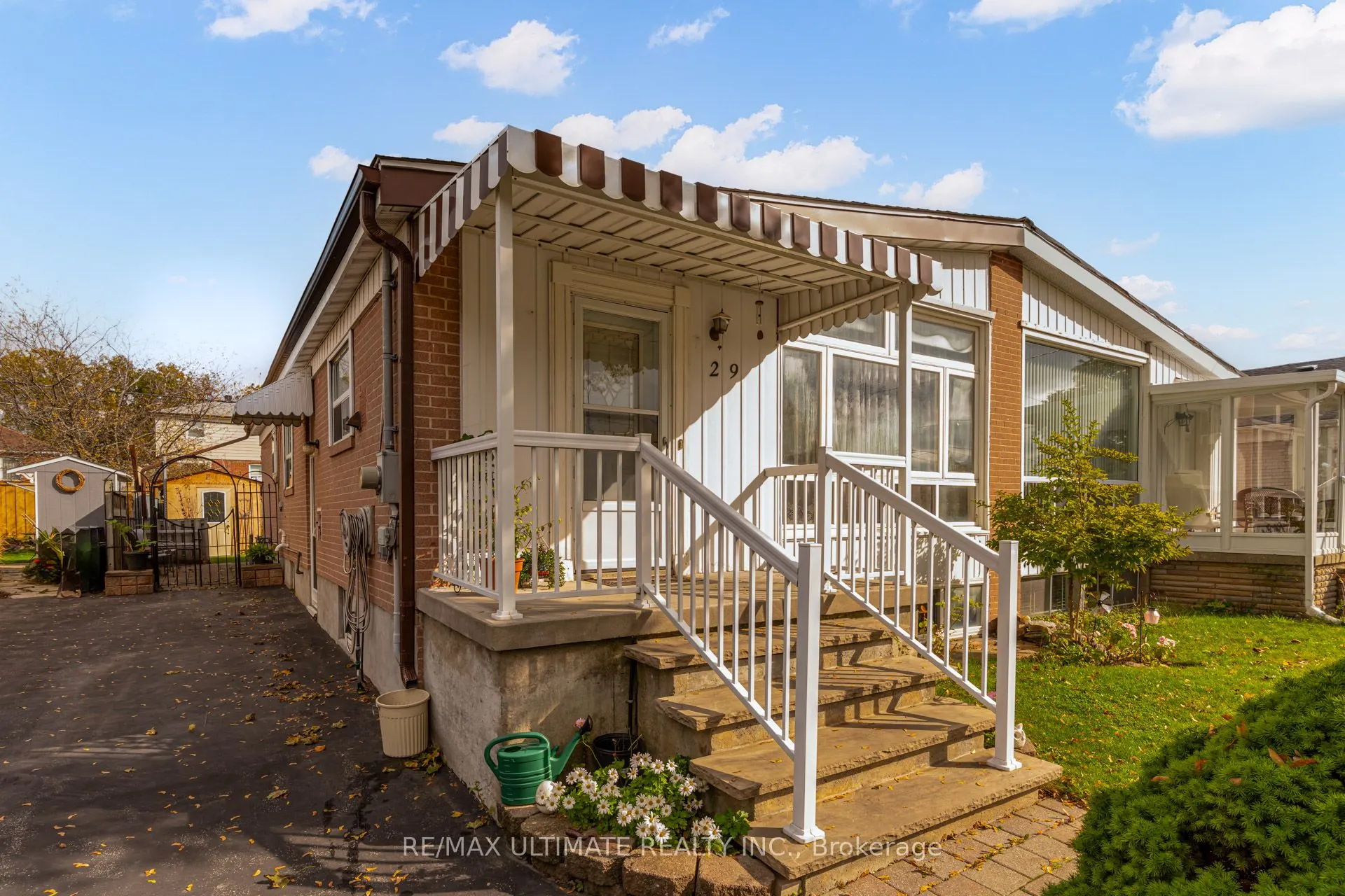 29 Clapperton Avenue