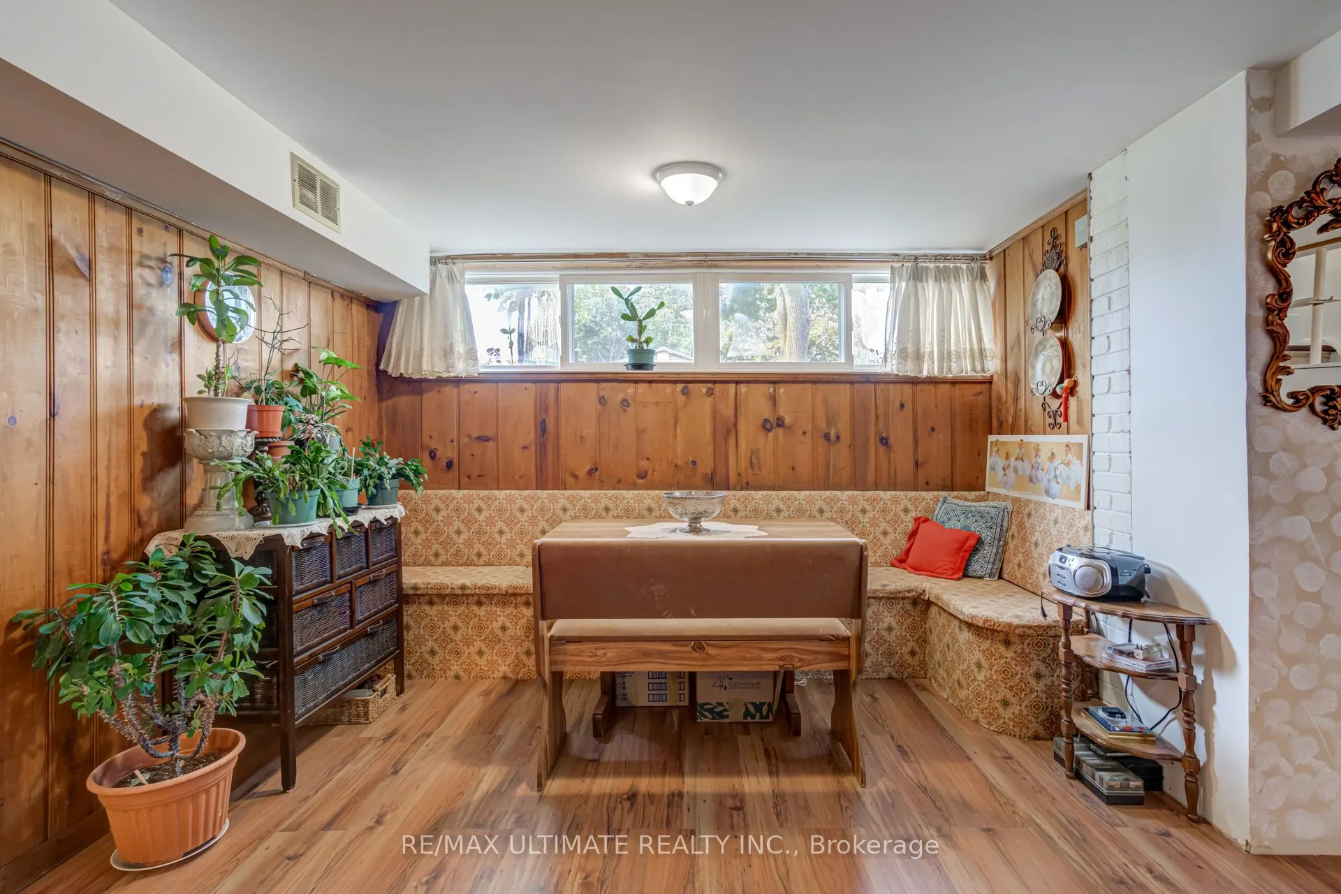 29 Clapperton Avenue