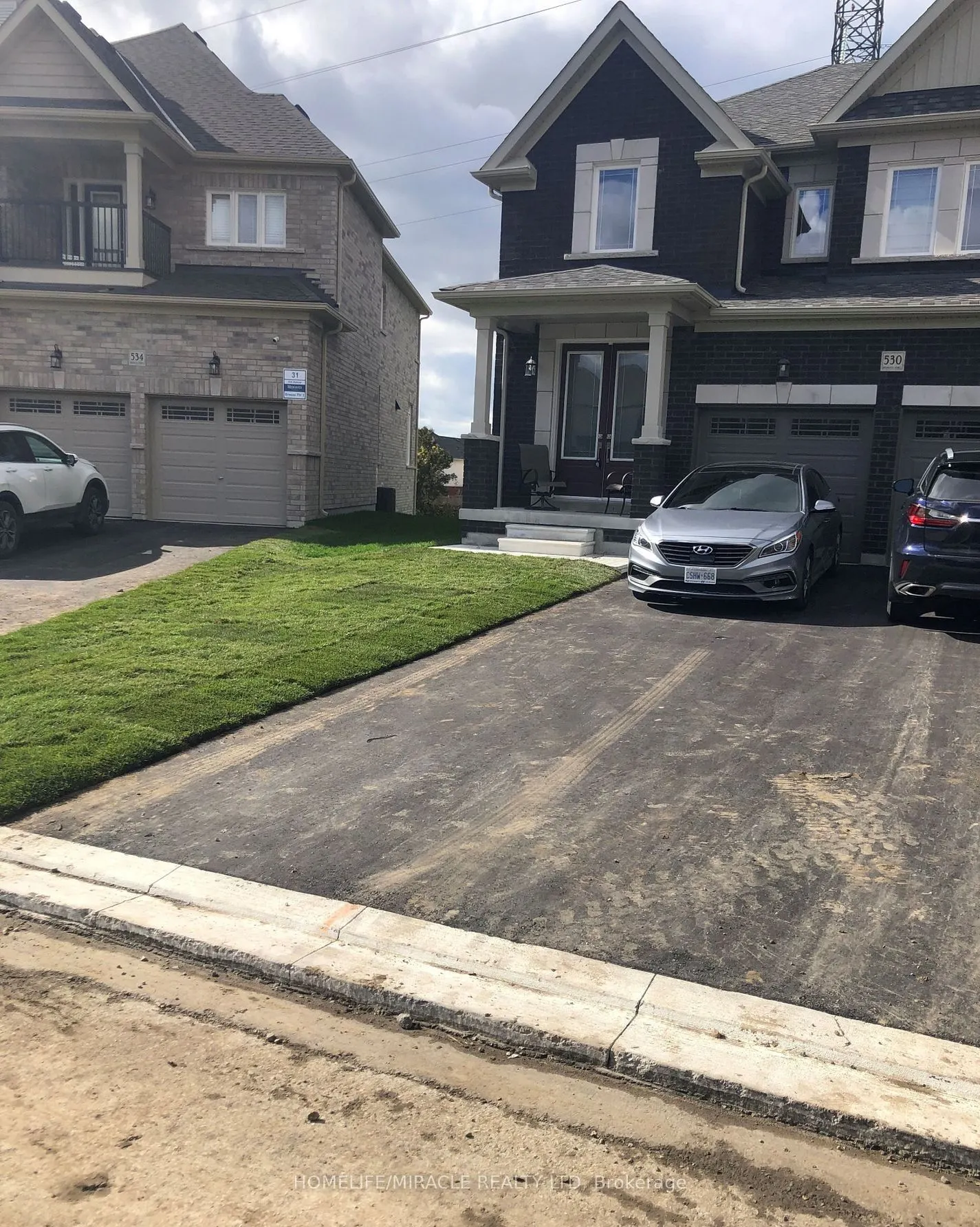 530 Askew Court, #Upper