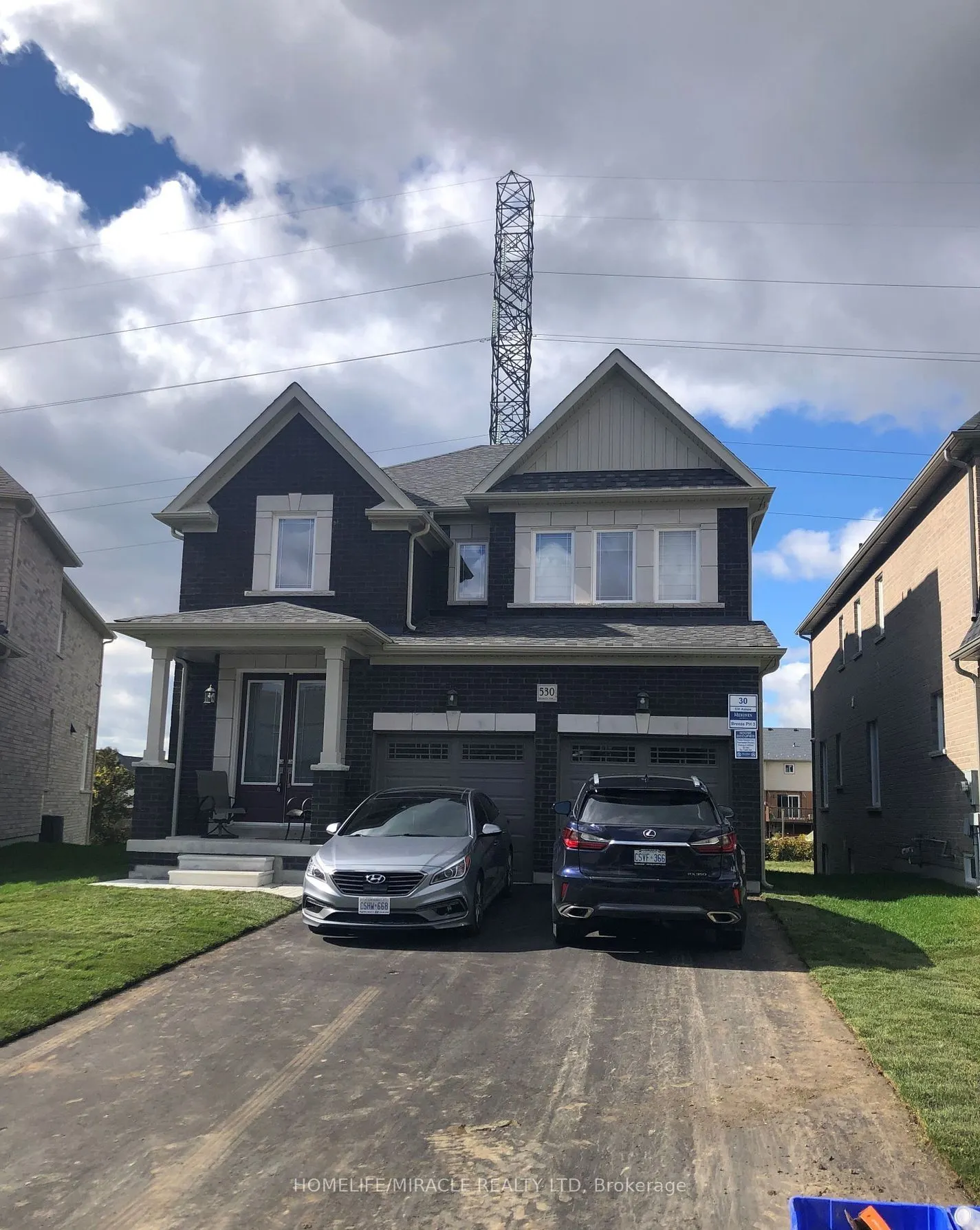 530 Askew Court, #Upper