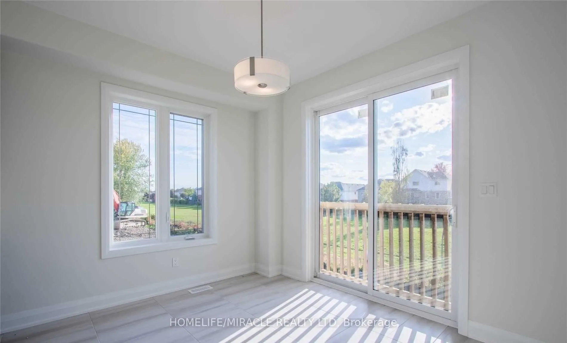 530 Askew Court, #Upper