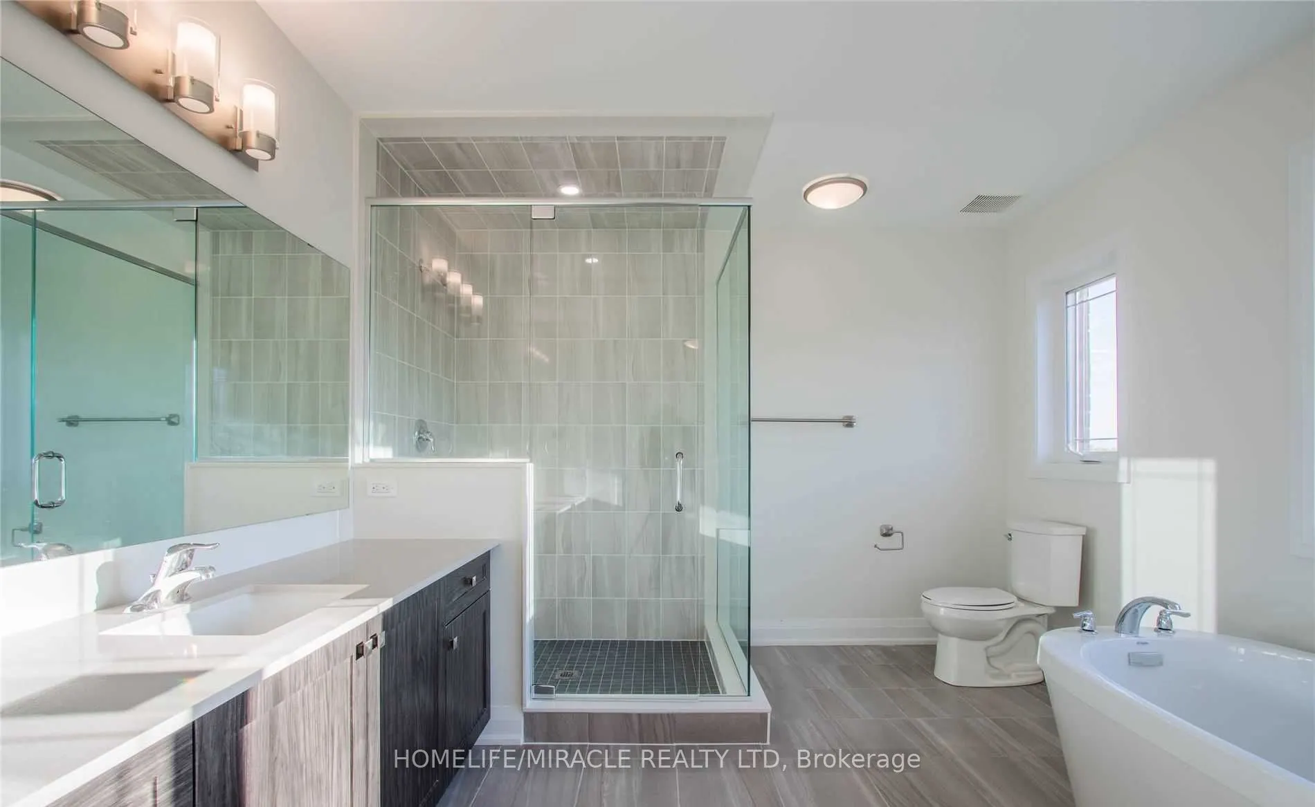 530 Askew Court, #Upper