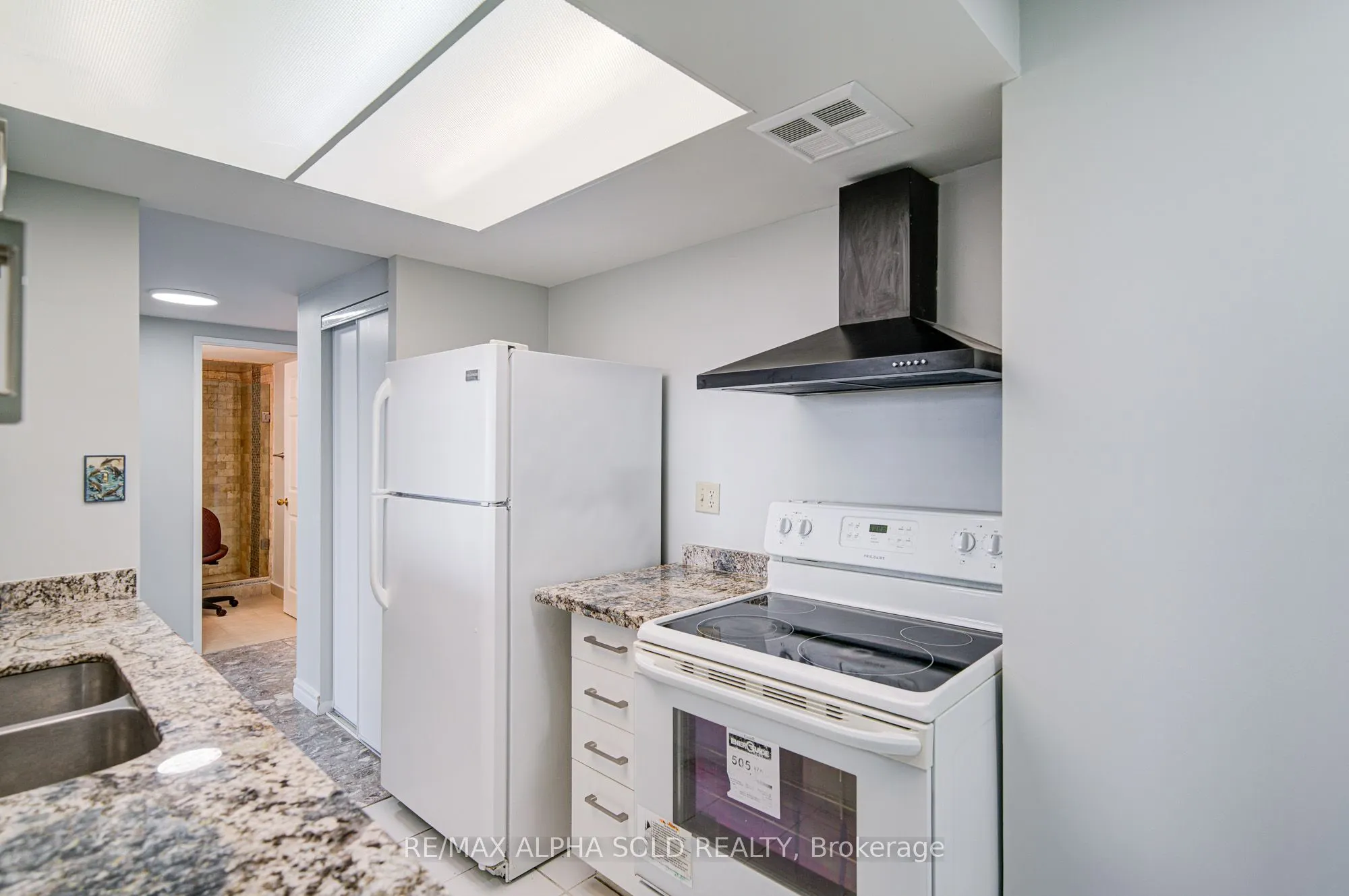 30 Thunder Grove, #1406