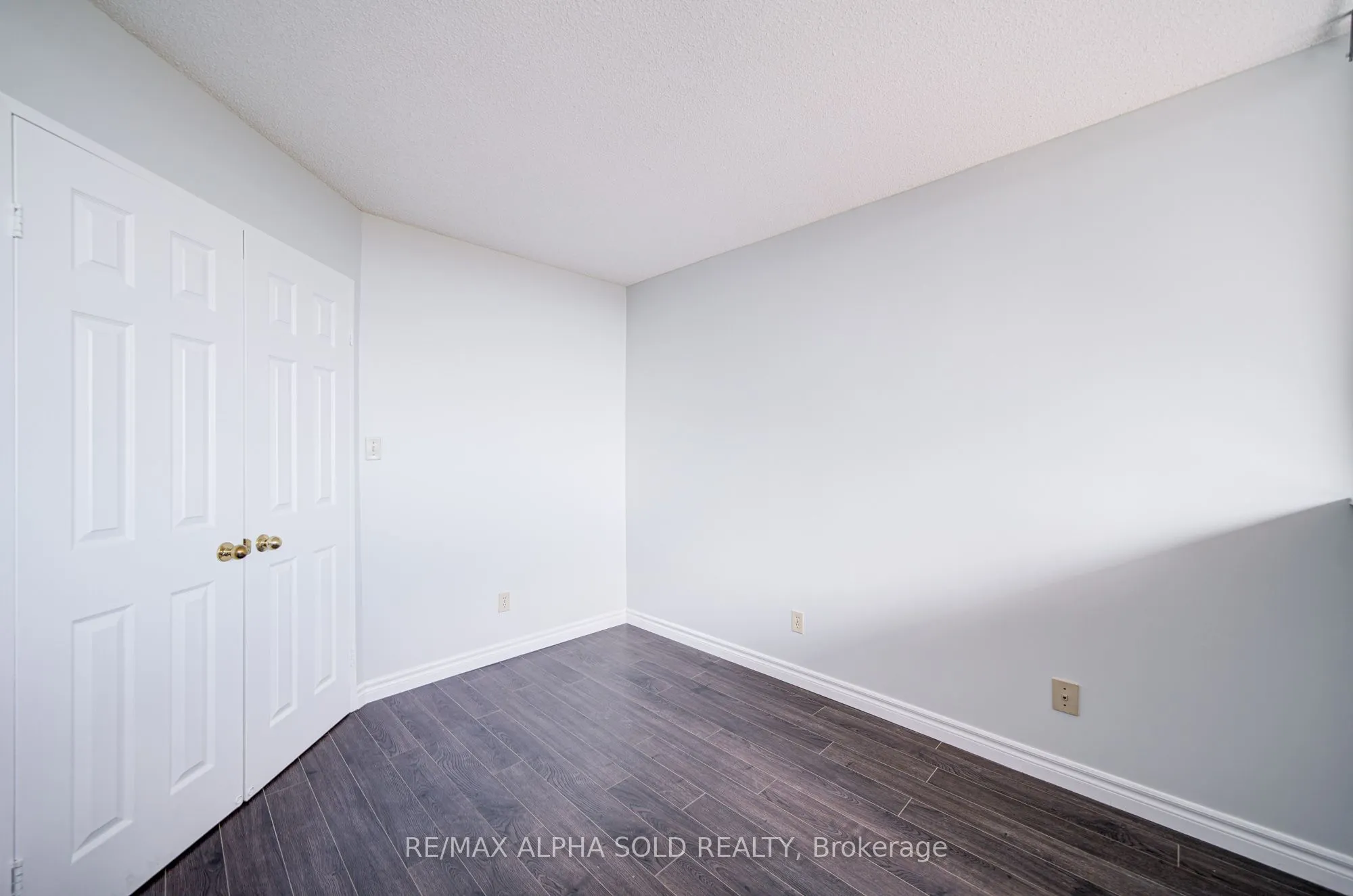 30 Thunder Grove, #1406