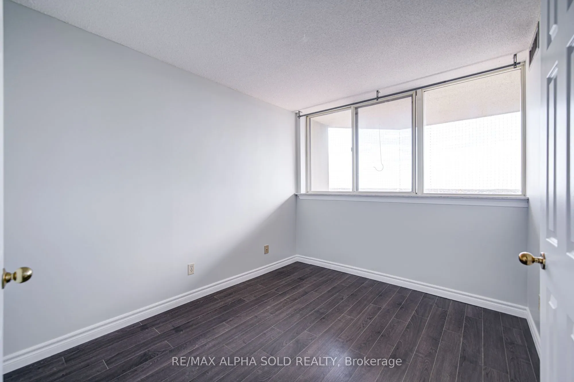 30 Thunder Grove, #1406