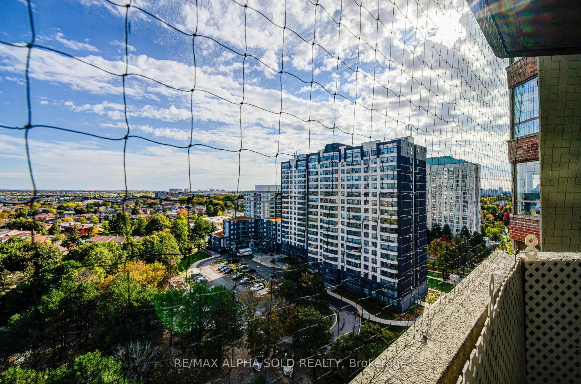 30 Thunder Grove, #1406