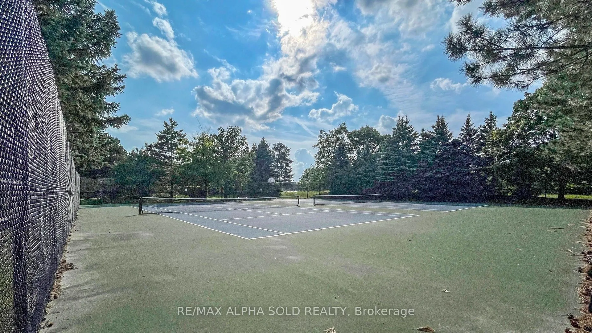 30 Thunder Grove, #1406