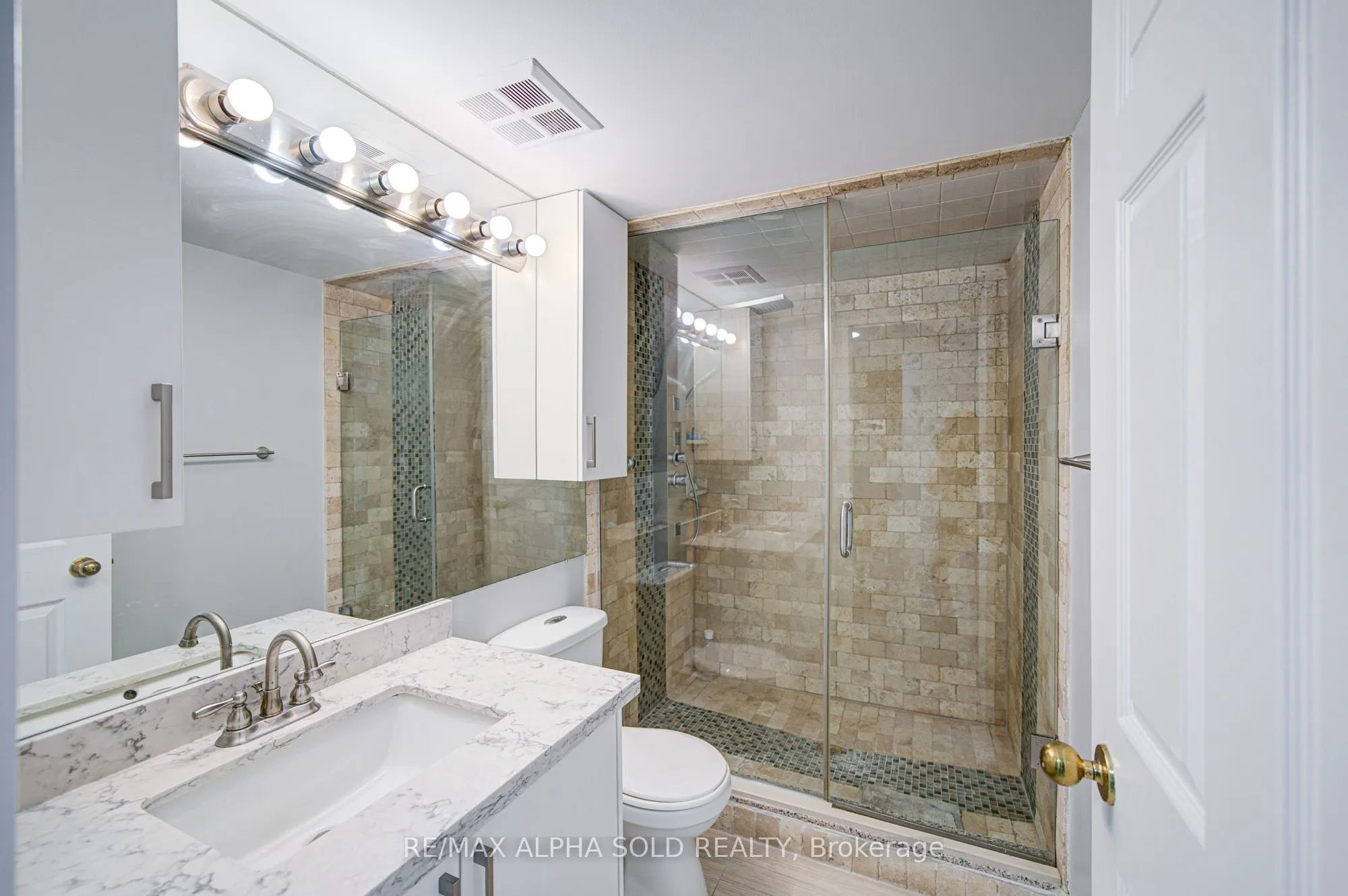 30 Thunder Grove, #1406